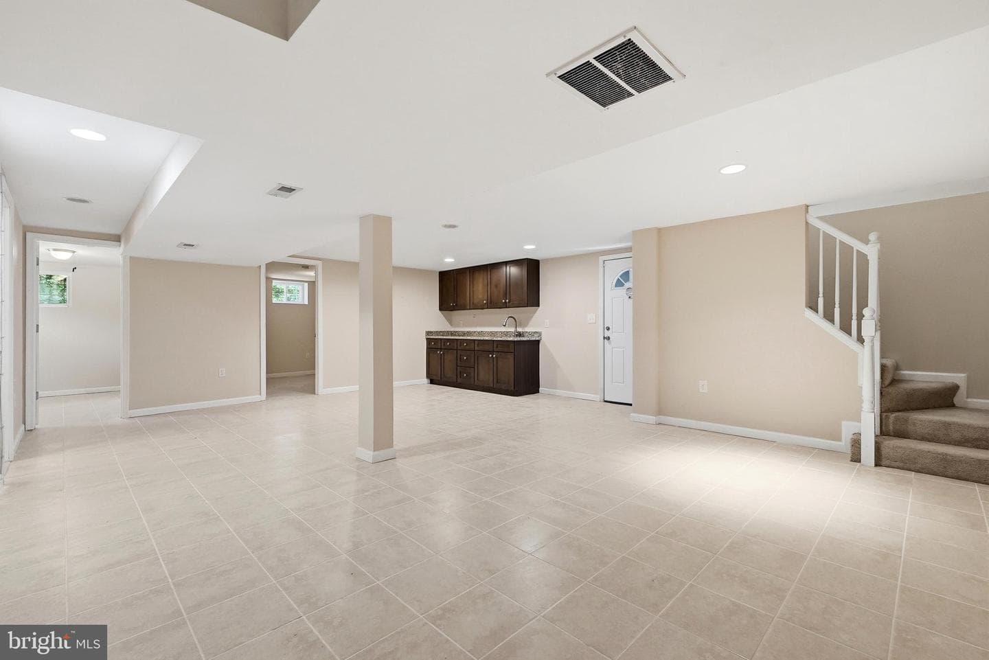 2500 Ramblewood Drive photo 32