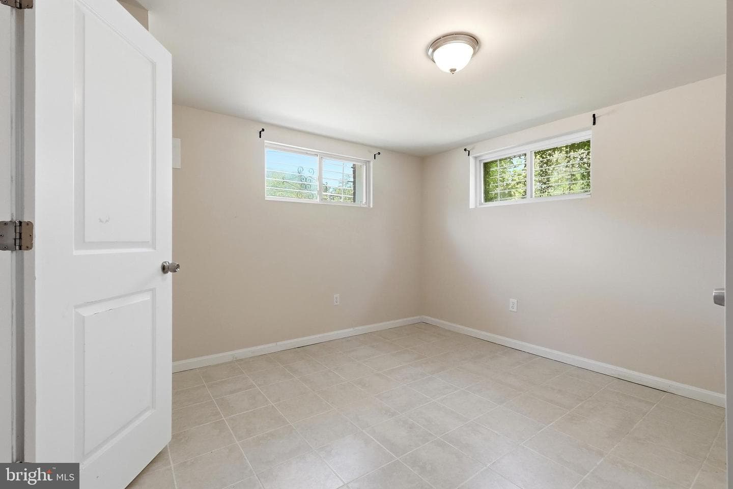 2500 Ramblewood Drive photo 35