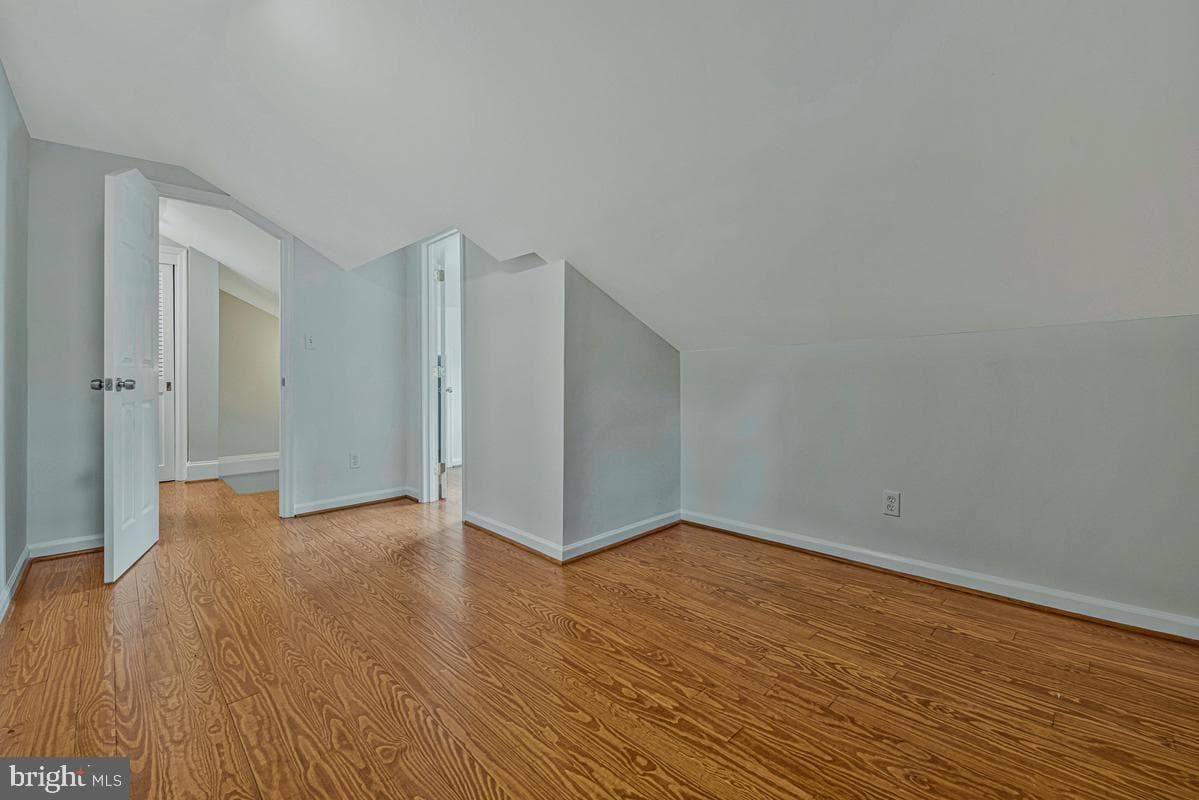 4221 Kennedy Street photo 26