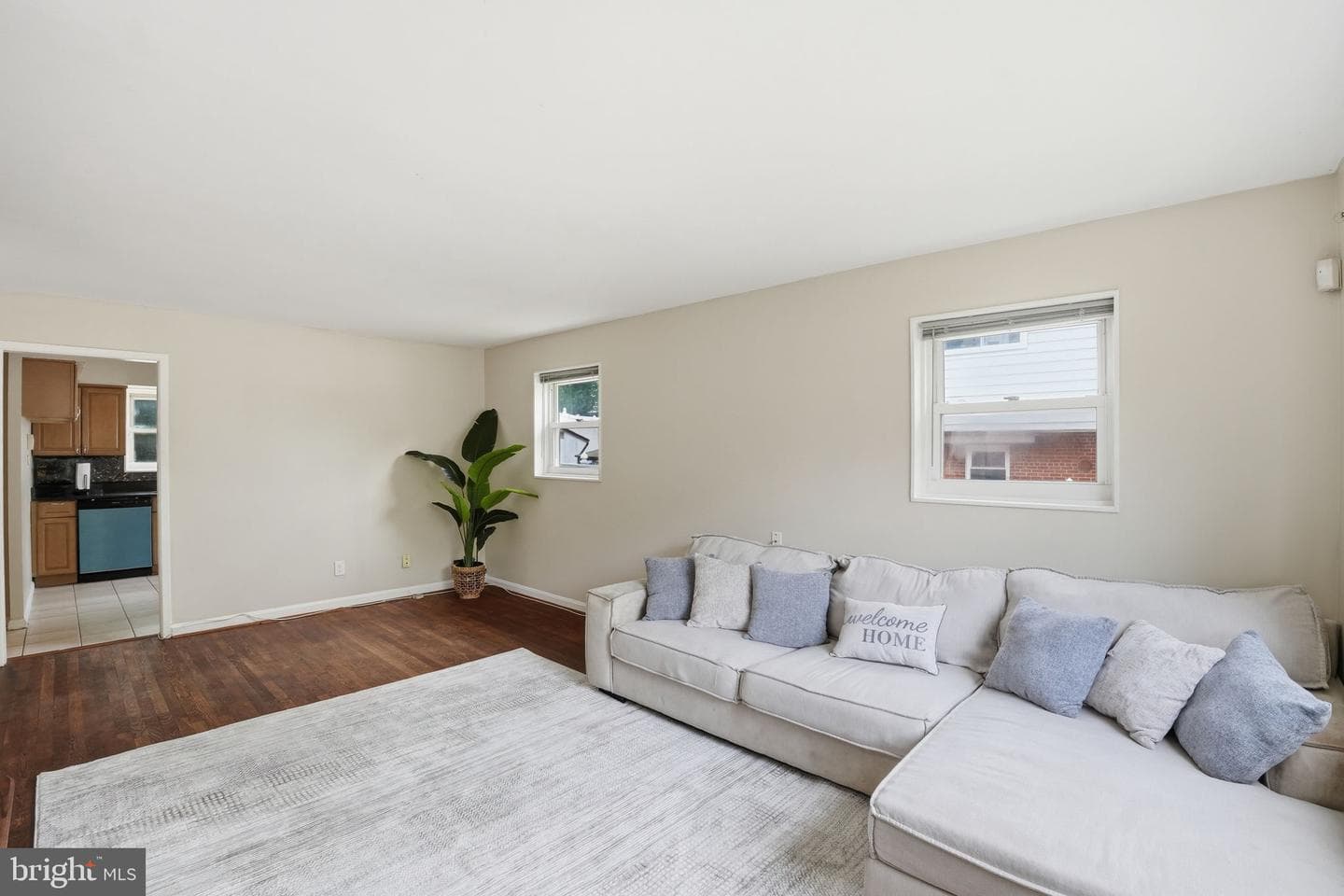 2217 Lakewood Street photo 4