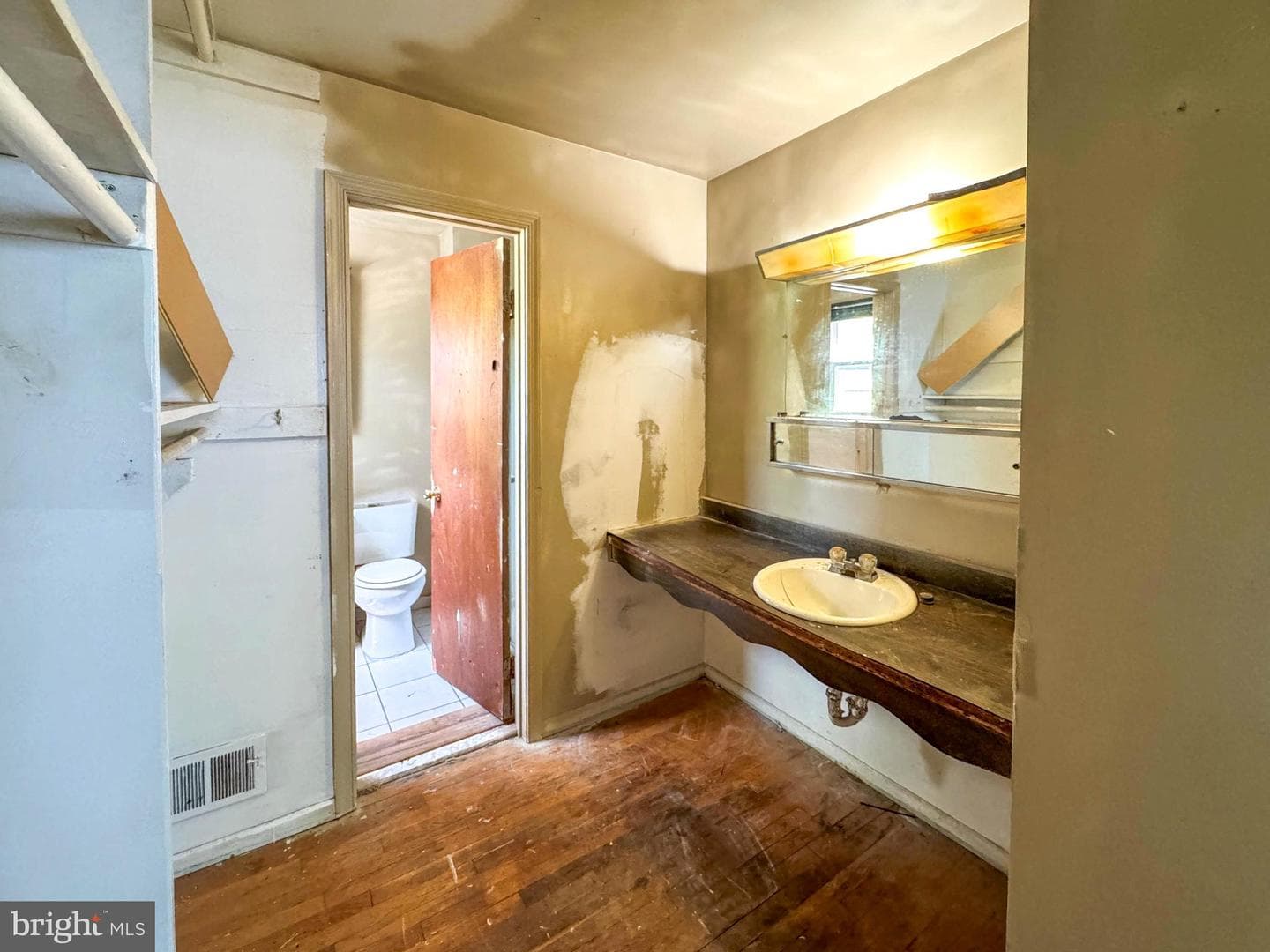 11009 Belton Street photo 15