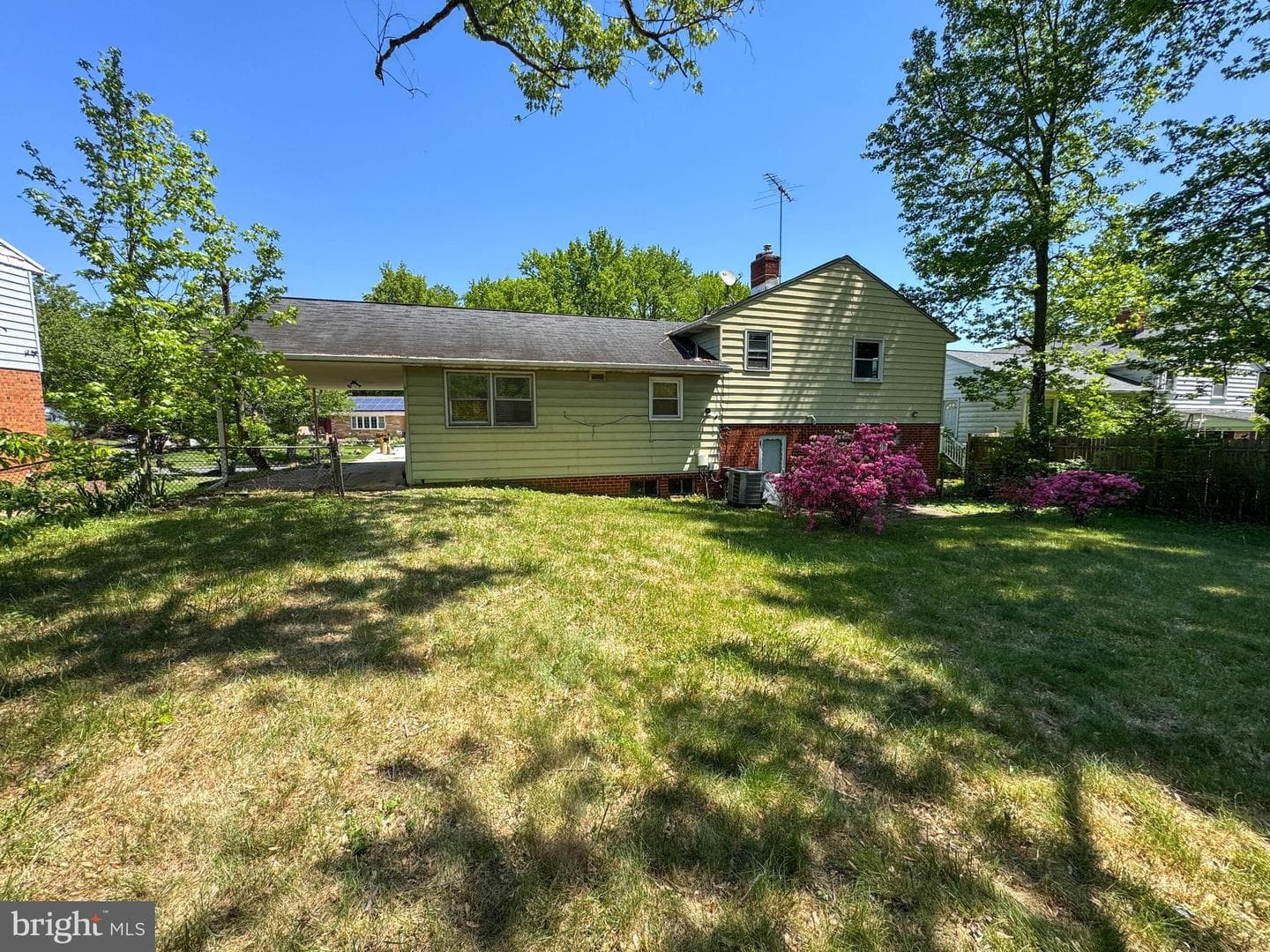 11009 Belton Street photo 27
