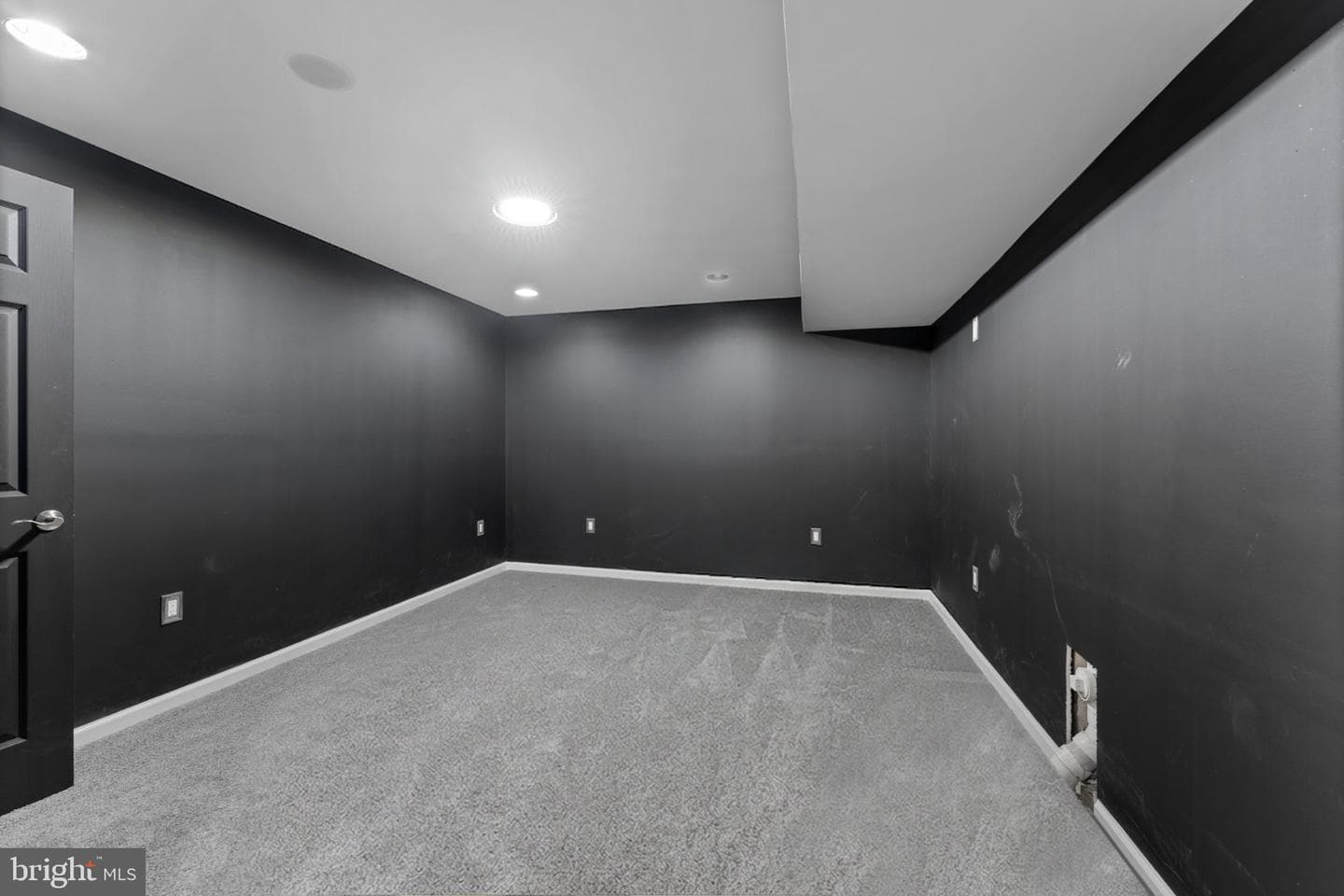 10700 Wembrough Place photo 36