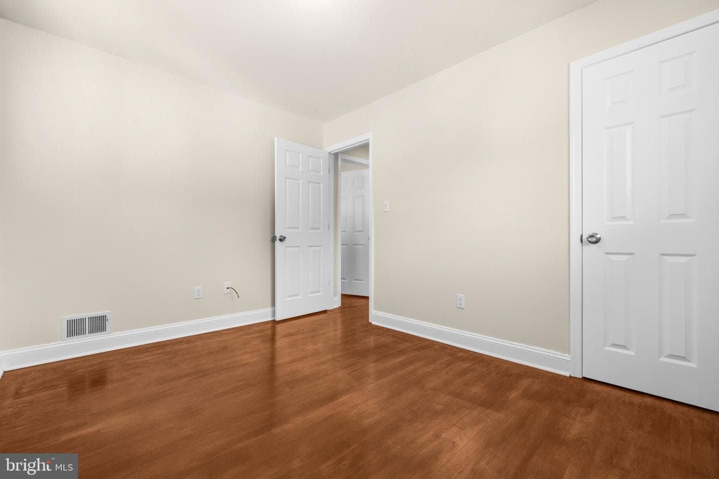 1504 Birchwood Drive photo 12