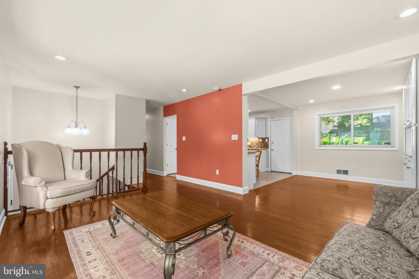 1504 Birchwood Drive photo 8