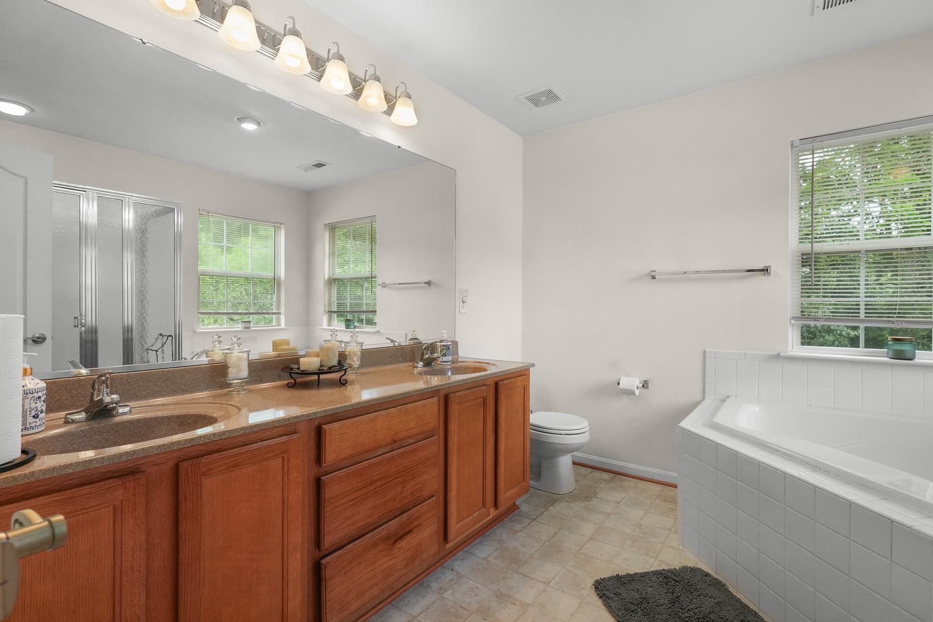 8705 Francesca Drive photo 25