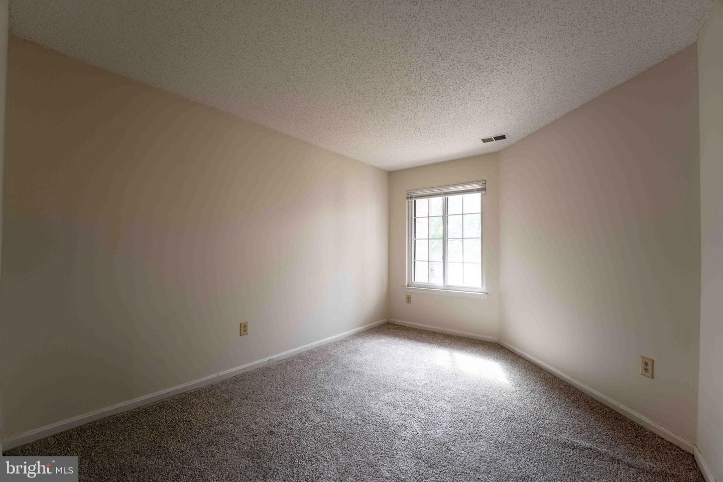 14109 William Street #16-B photo 12