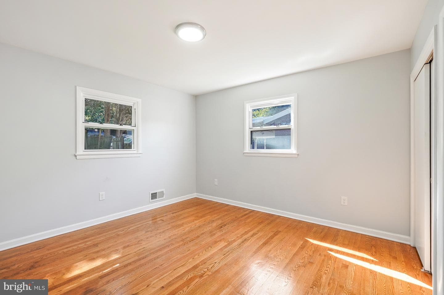 11309 Cherry Hill Road photo 17