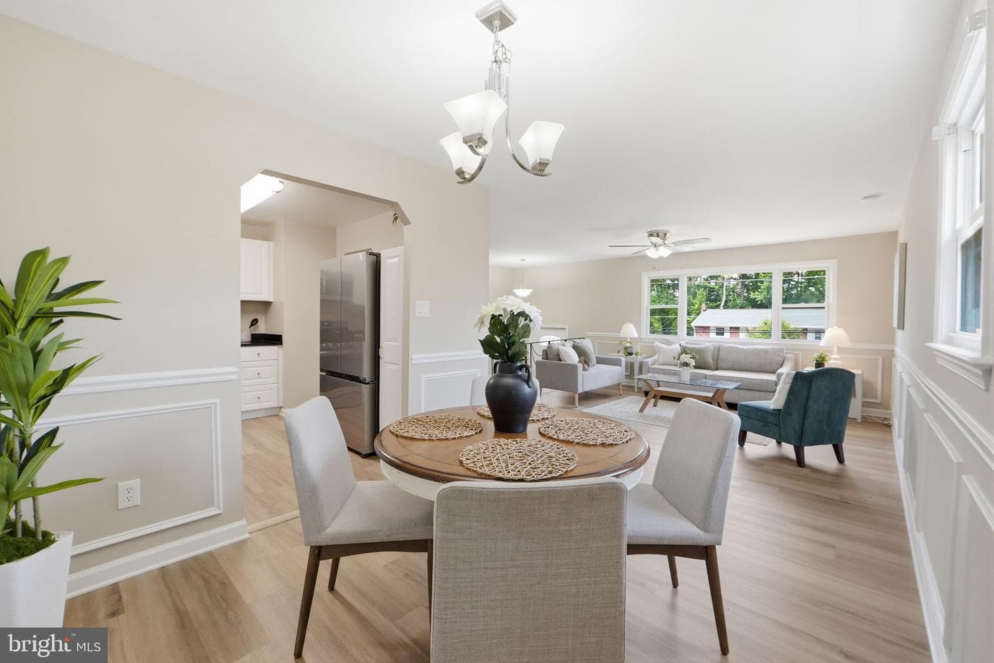 3007 Kingsway Road photo 3