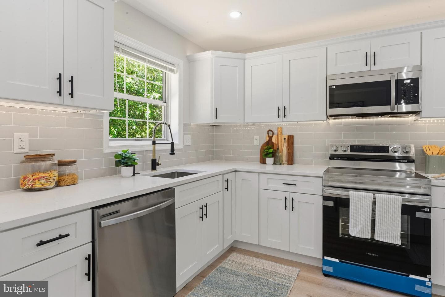 5303 Cumberland Street photo 18