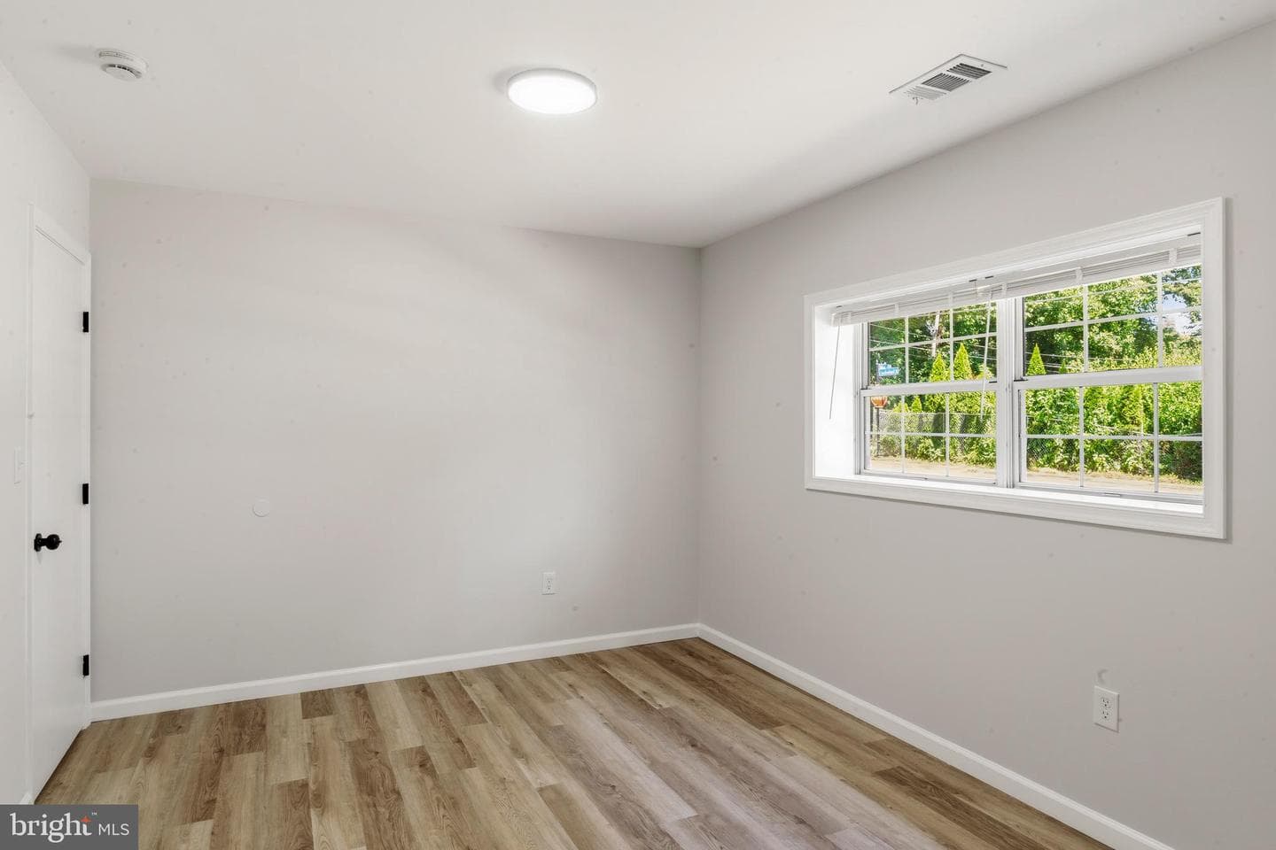 5303 Cumberland Street photo 40