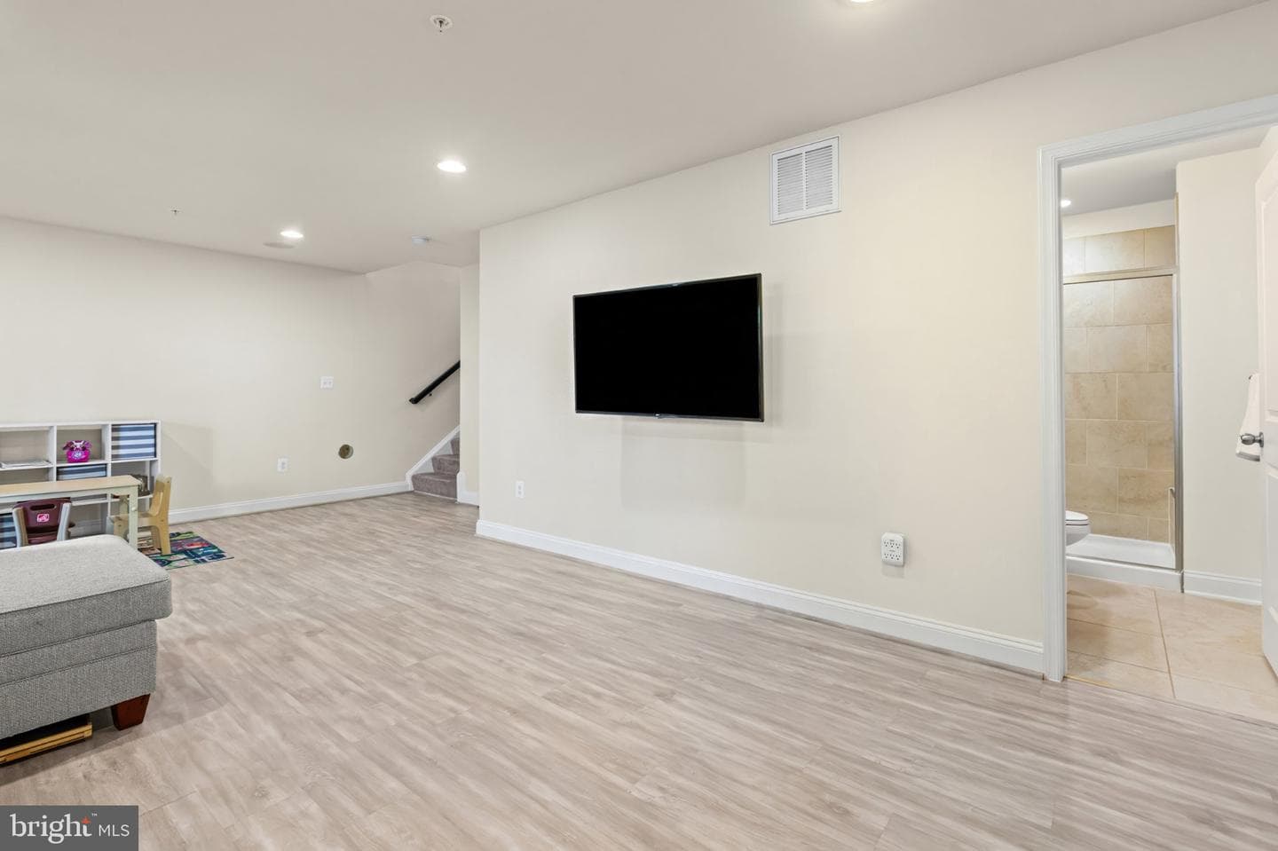 15618 Burford Lane photo 26