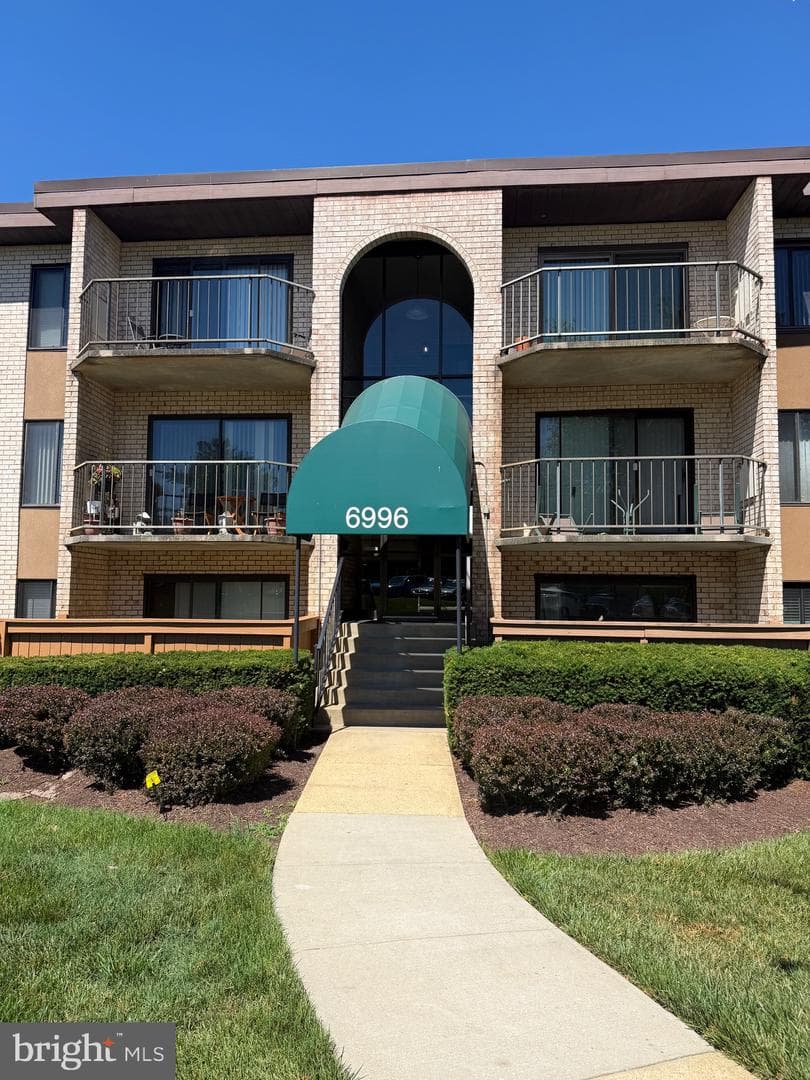 6996 Hanover Parkway #401