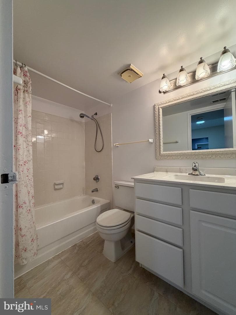 6996 Hanover Parkway #401 photo 11