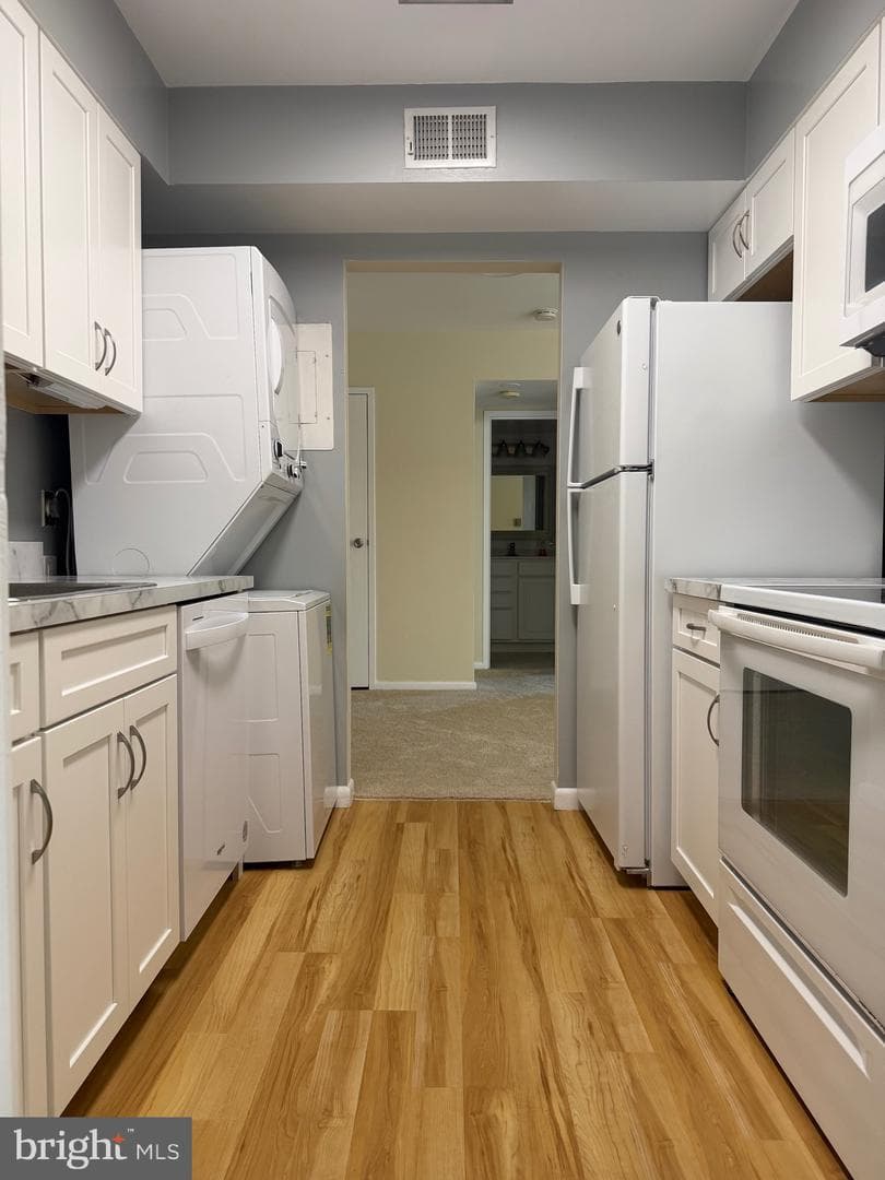 6996 Hanover Parkway #401 photo 5