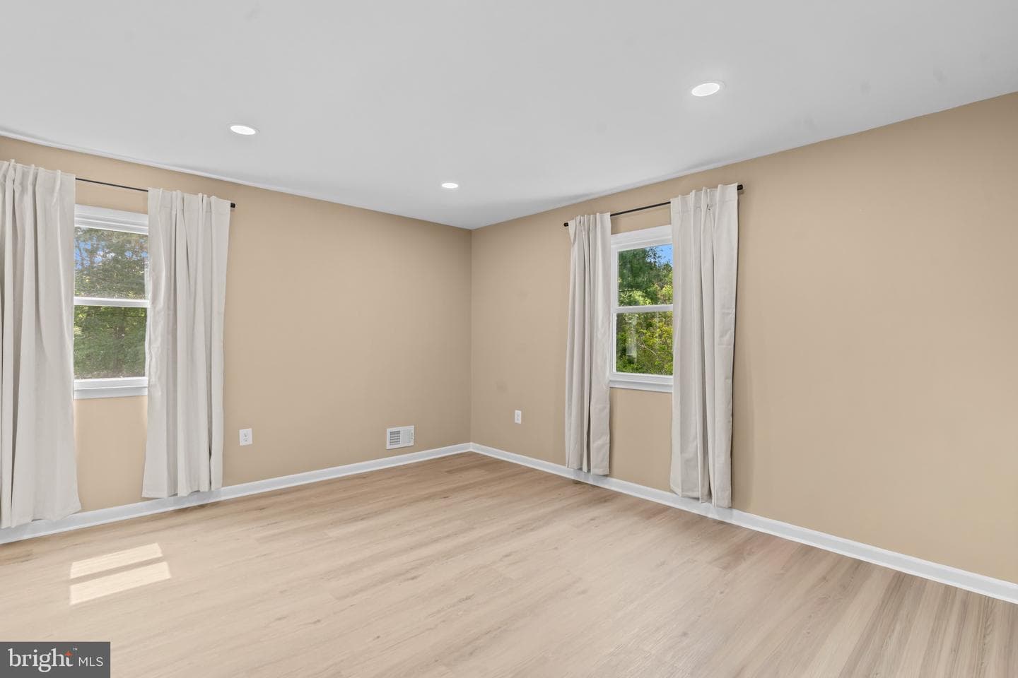 9004 Mill Court photo 17
