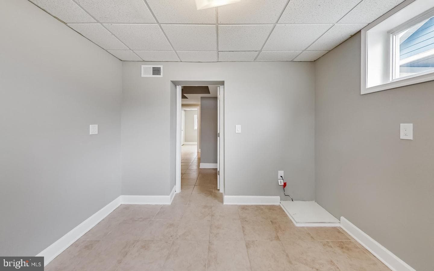 5923 Berwyn Road photo 30