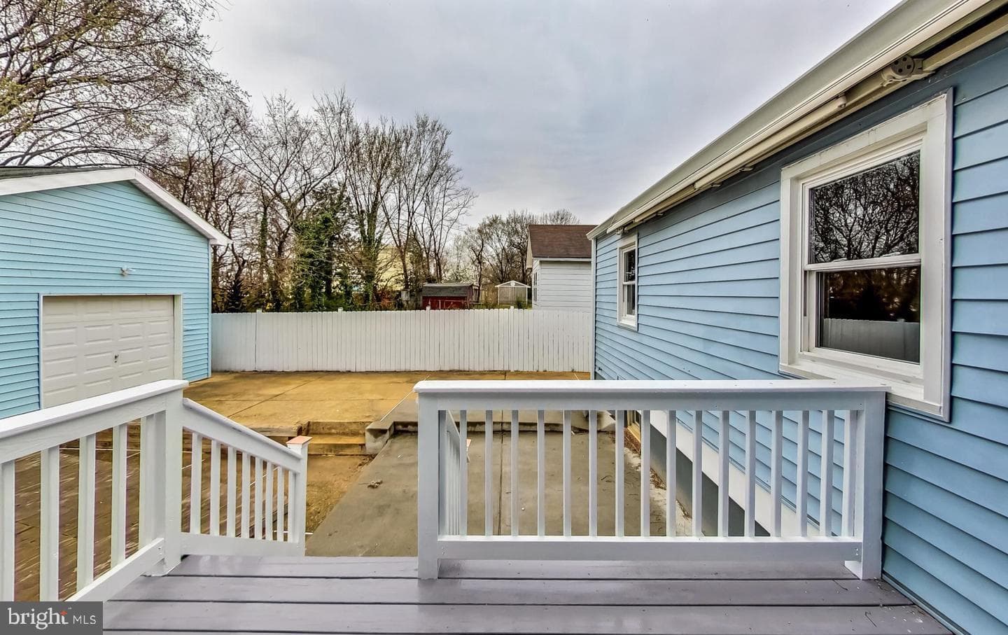 5923 Berwyn Road photo 32
