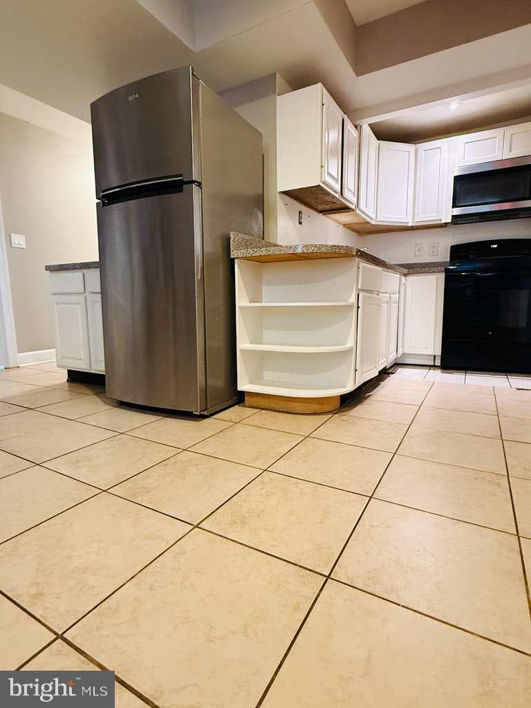 5923 Berwyn Road photo 33