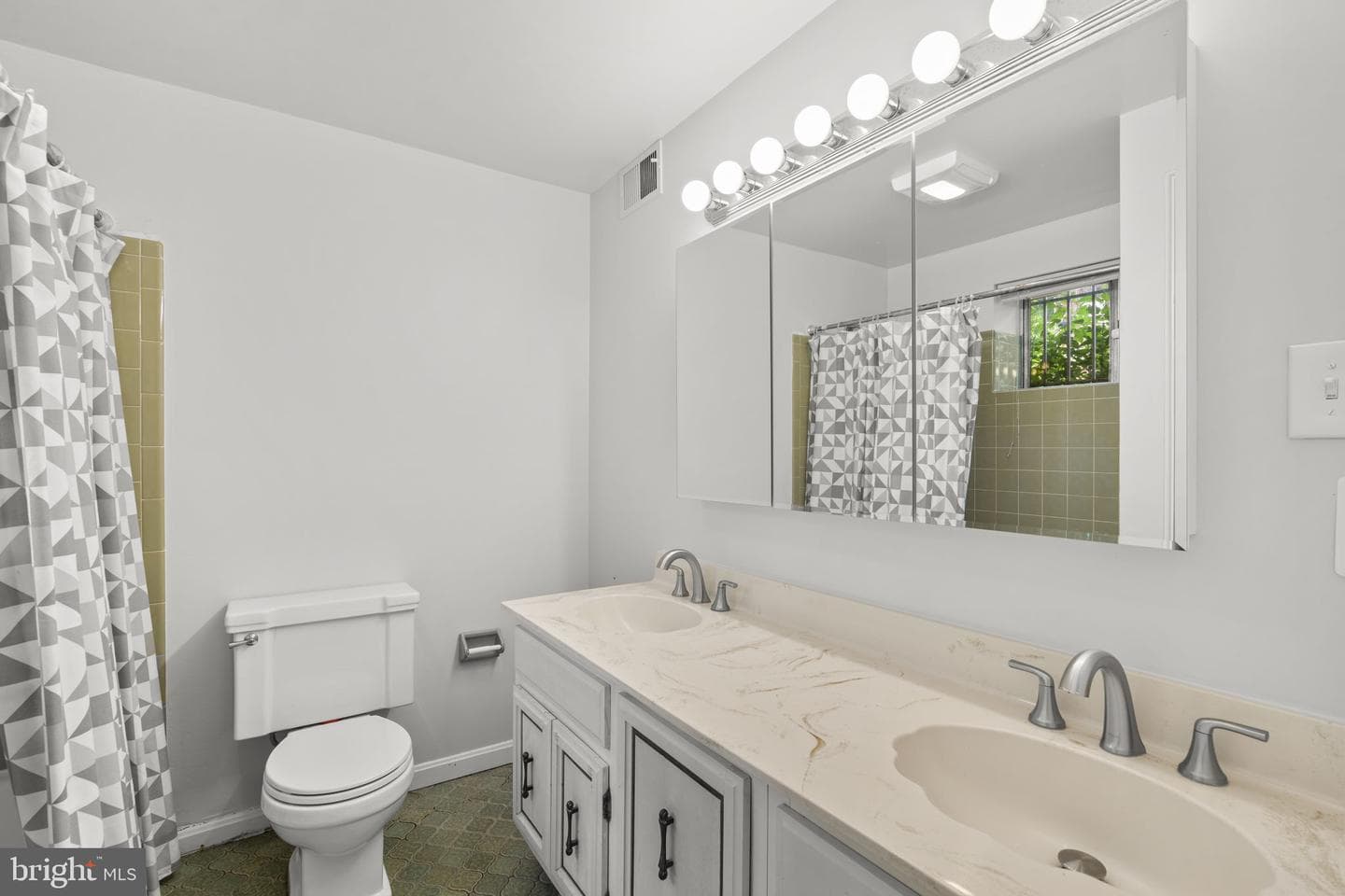 7524 Sweetbriar Drive photo 33