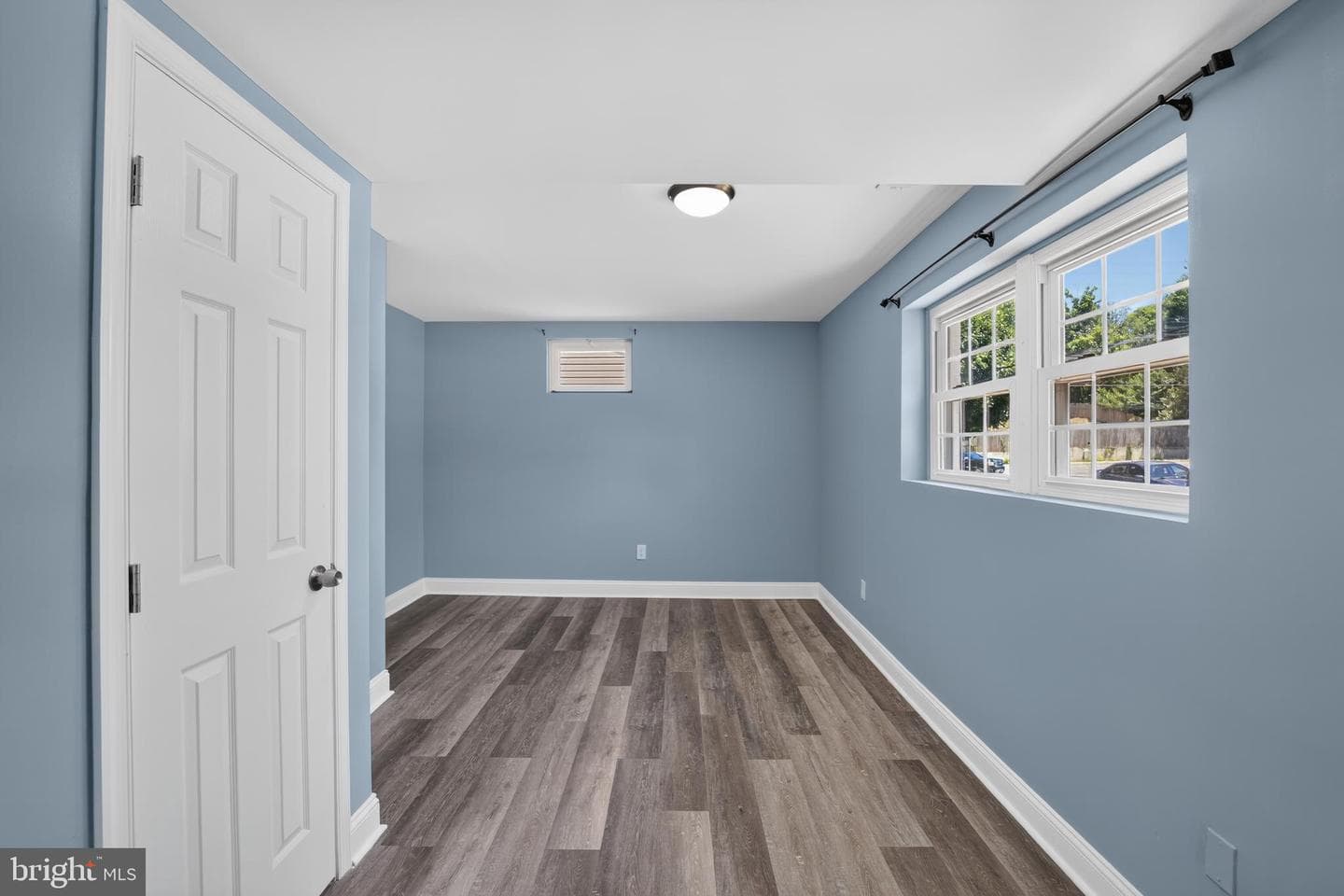 4203 John Street photo 15