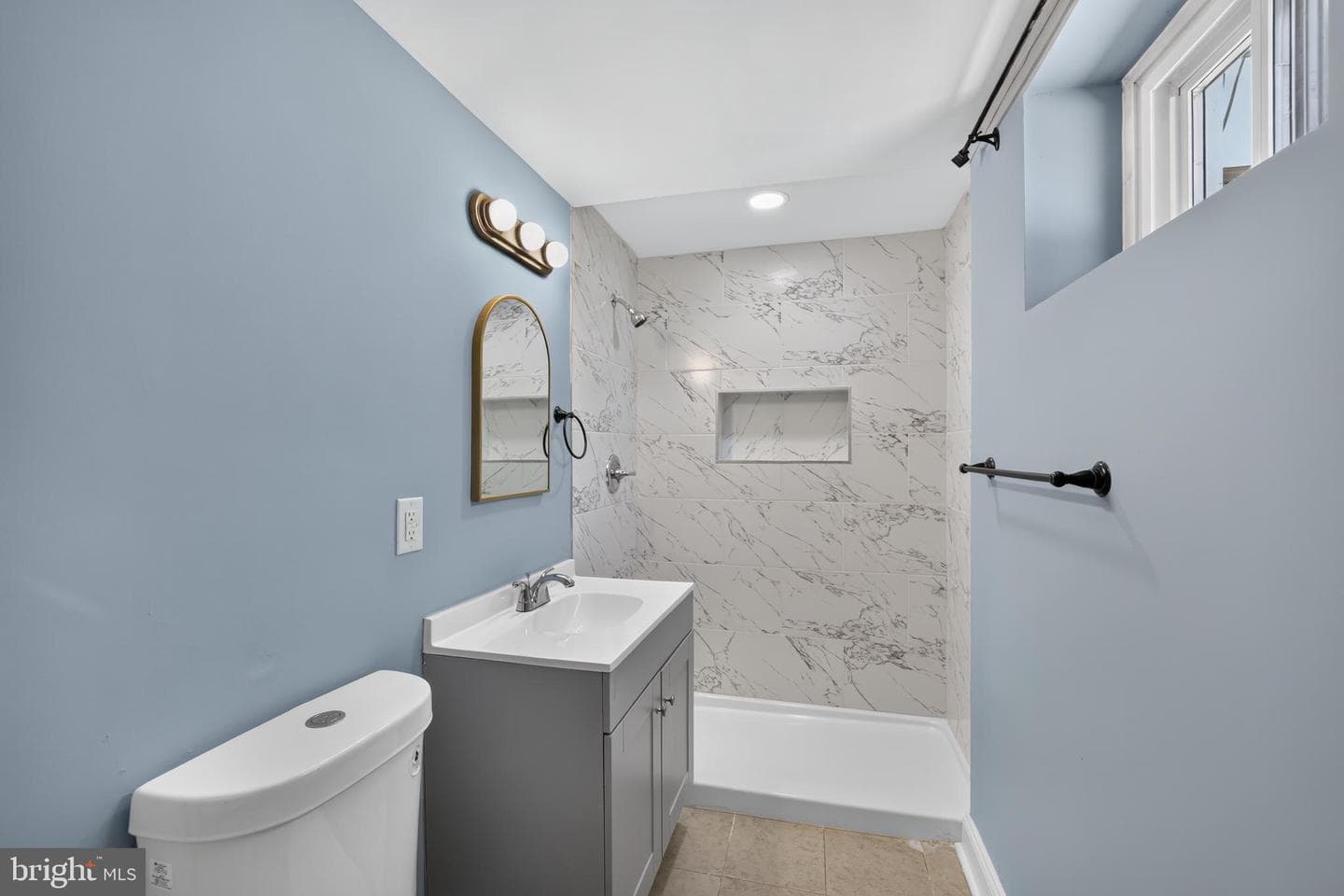 4203 John Street photo 17