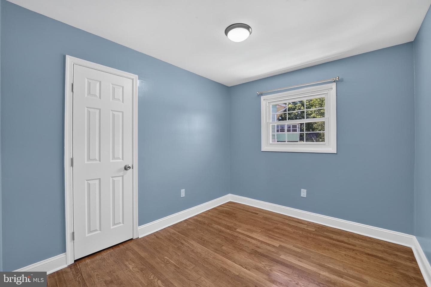 4203 John Street photo 9