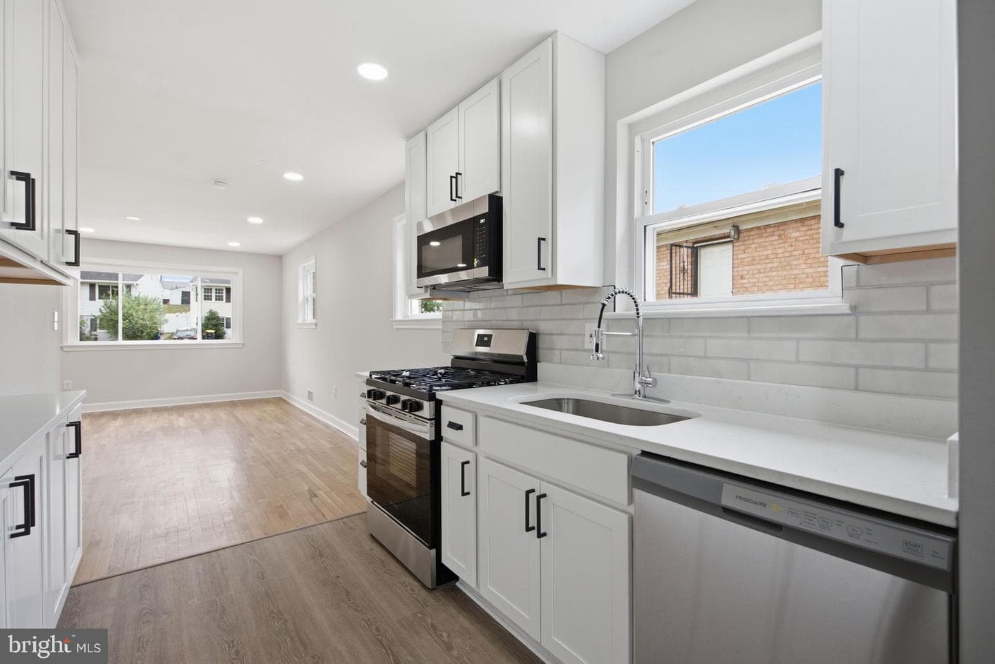 6615 Valley Park Road photo 10