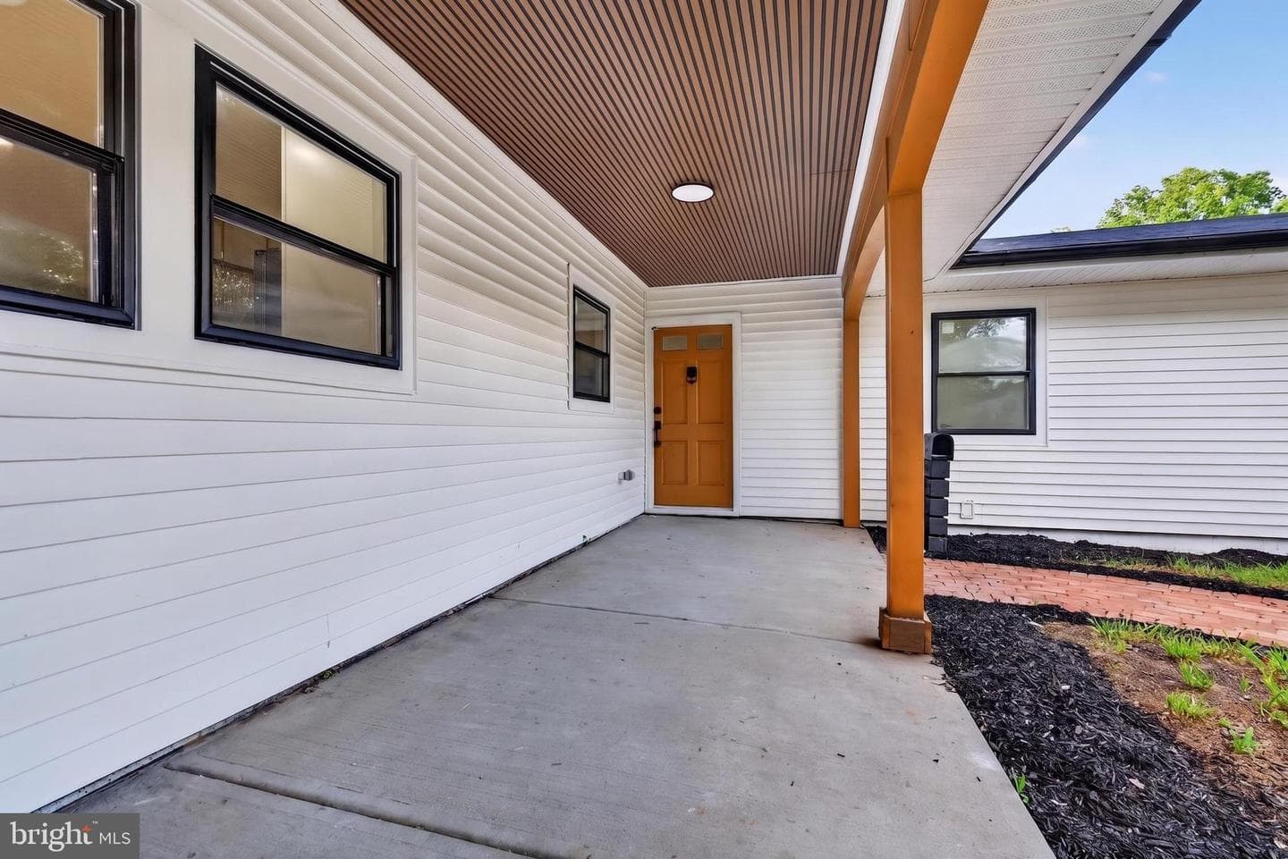 9200 Pleasant Court photo 3