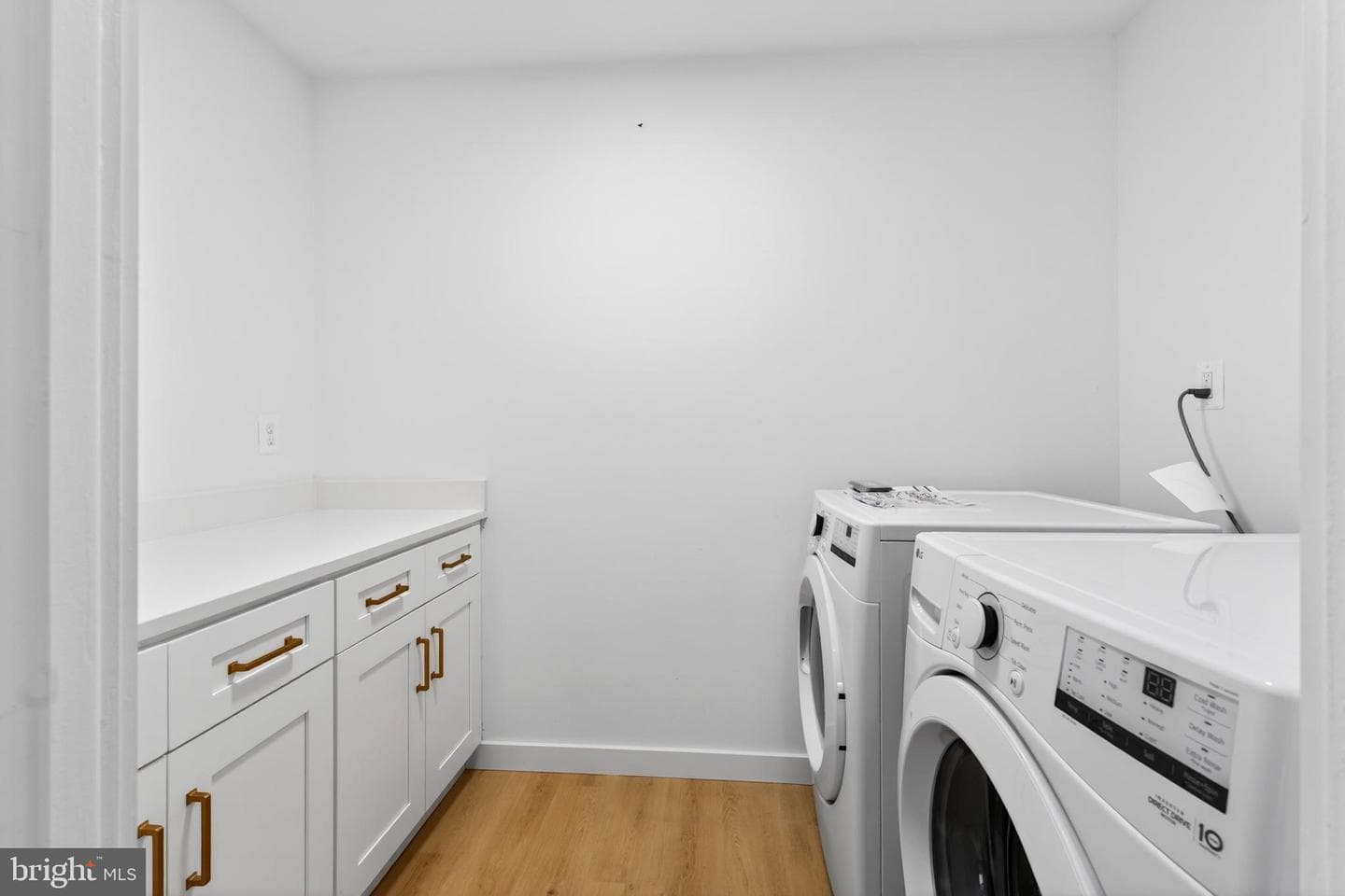 9200 Pleasant Court photo 32