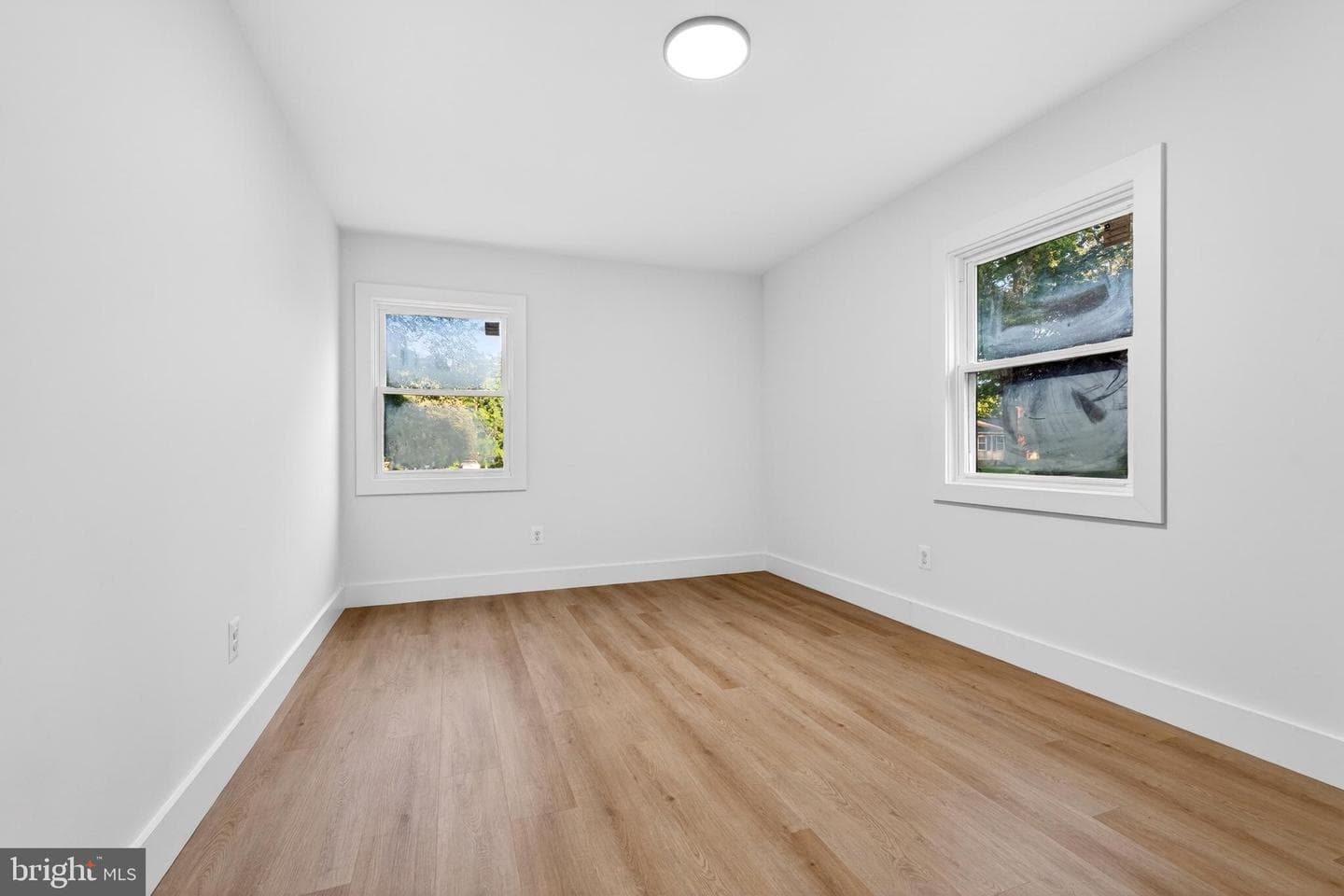 9200 Pleasant Court photo 38