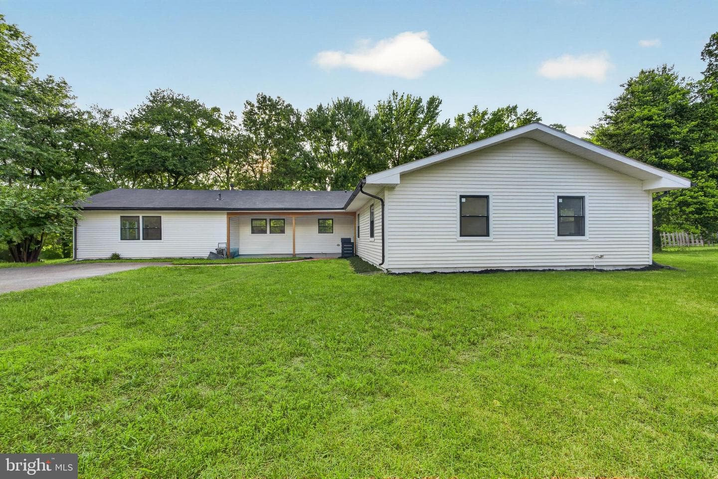 9200 Pleasant Court photo 7