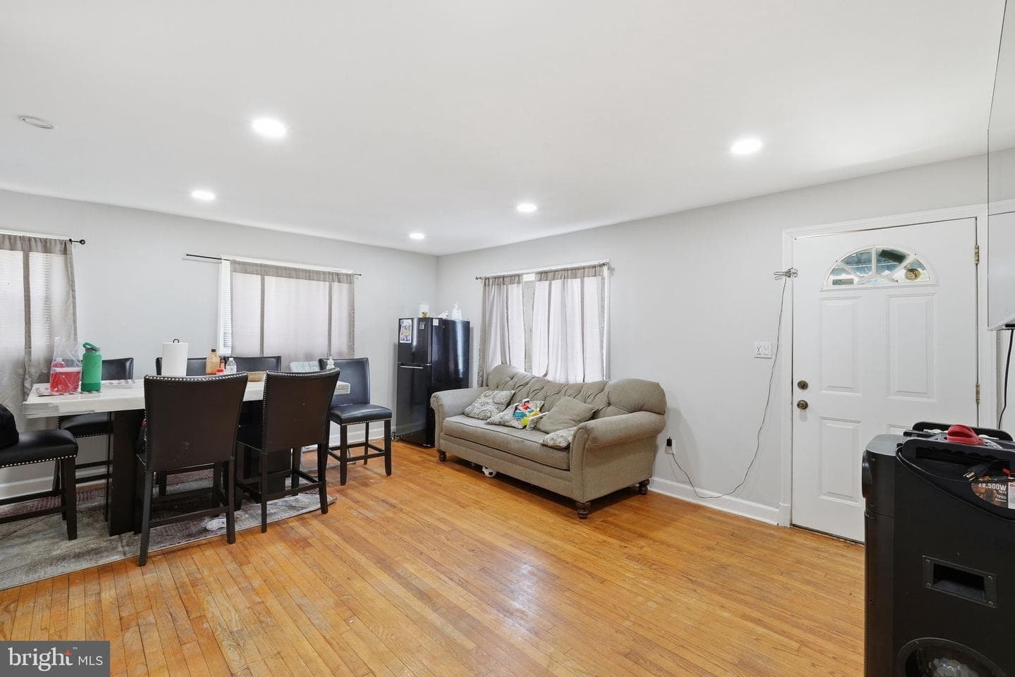 2607 Lakehurst Ave photo 4