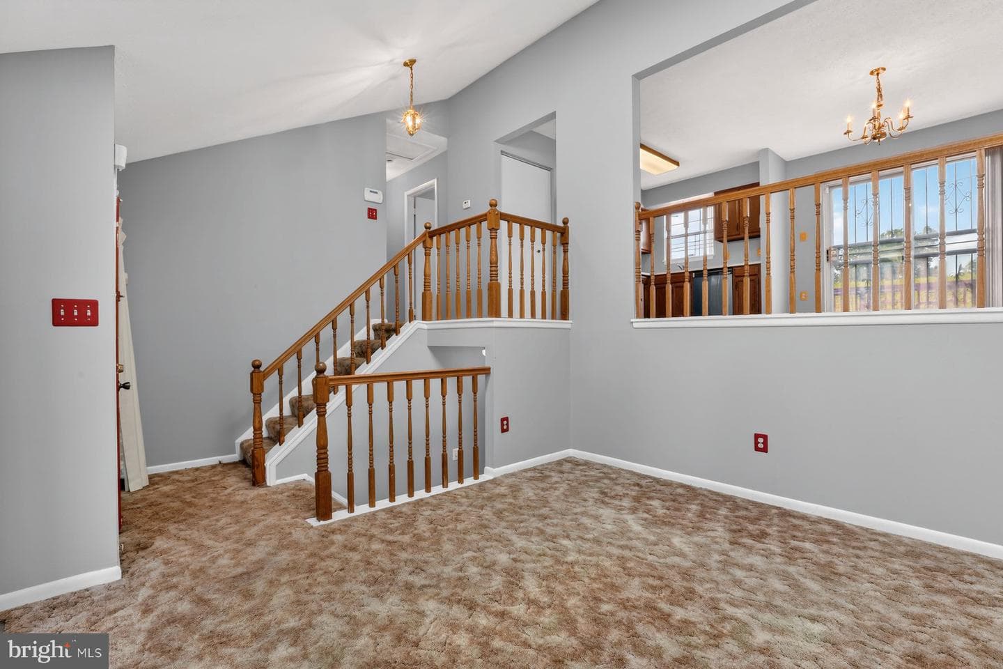 1103 Falconett Court photo 5