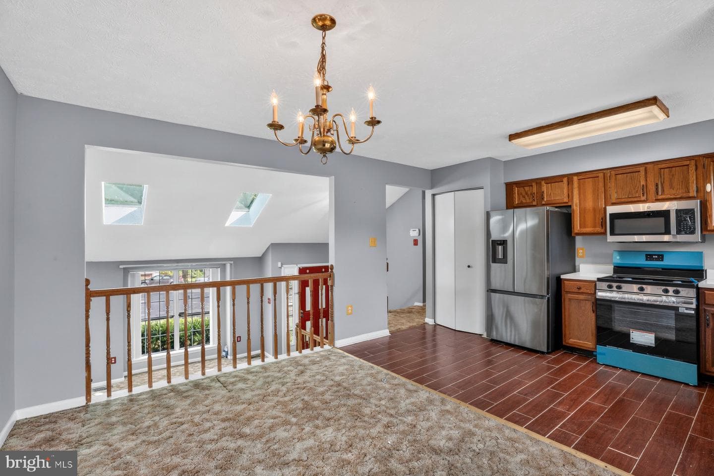 1103 Falconett Court photo 8
