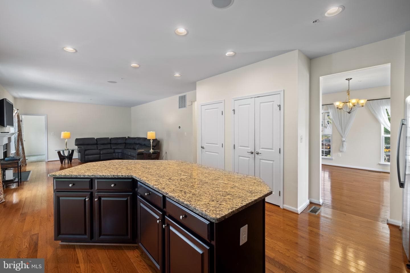 2911 Brentland Court photo 15