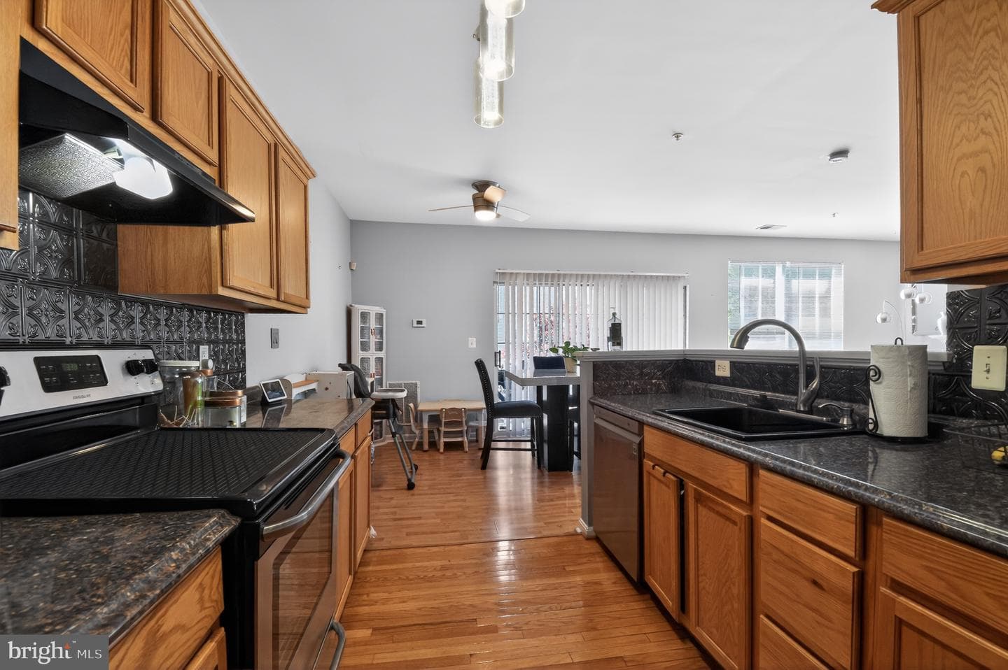 14271 Hampshire Hall Court #714 photo 9