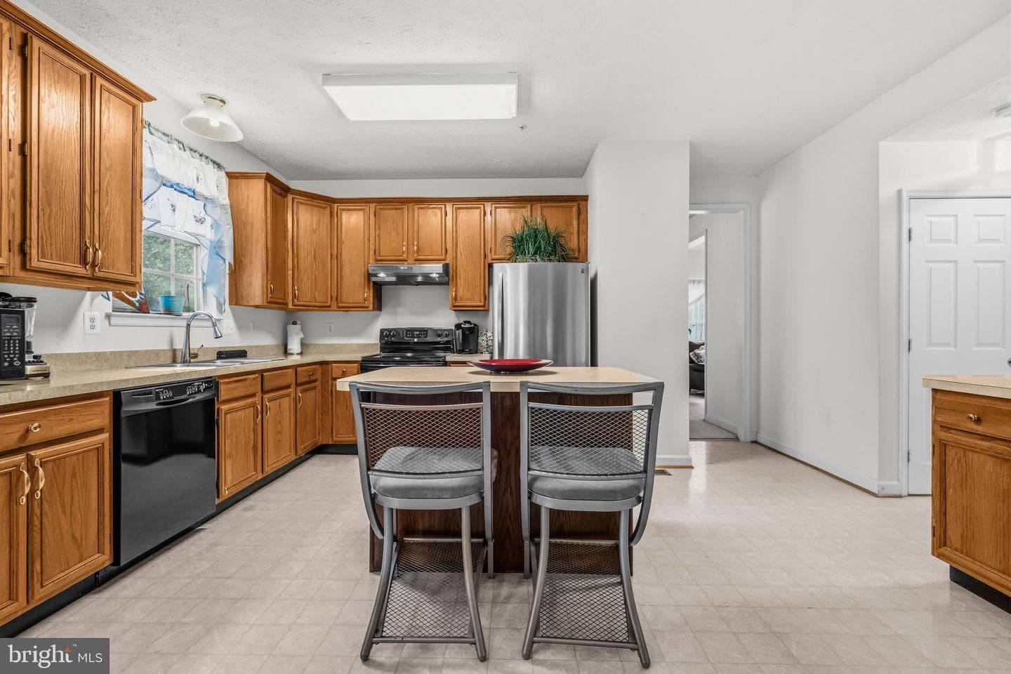 2906 Argentina Place photo 16