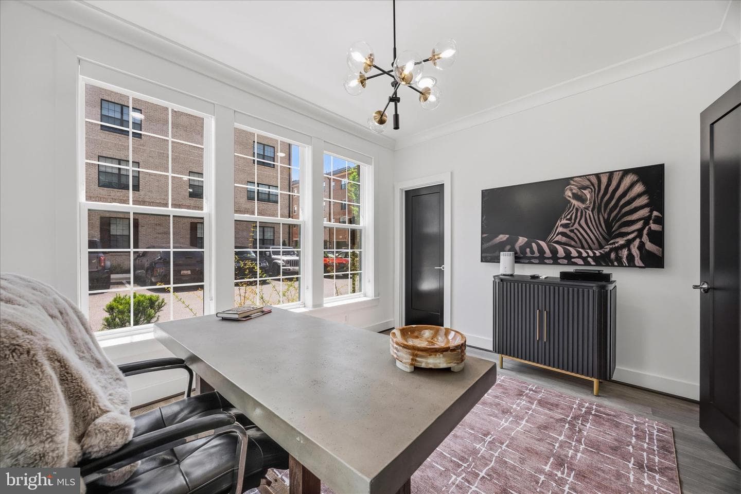 610 Leigh Way photo 8