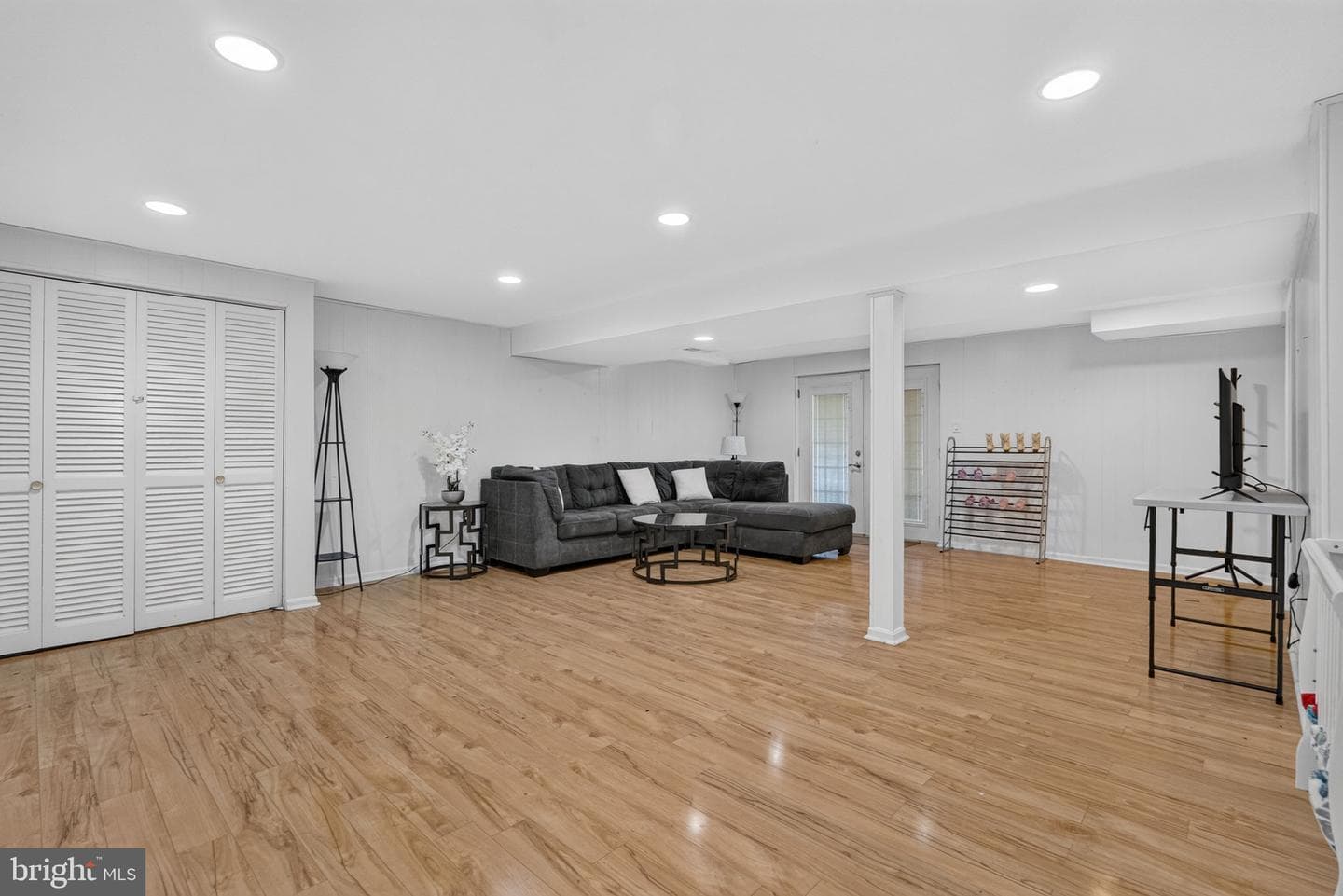 12904 Dauphin Court photo 17