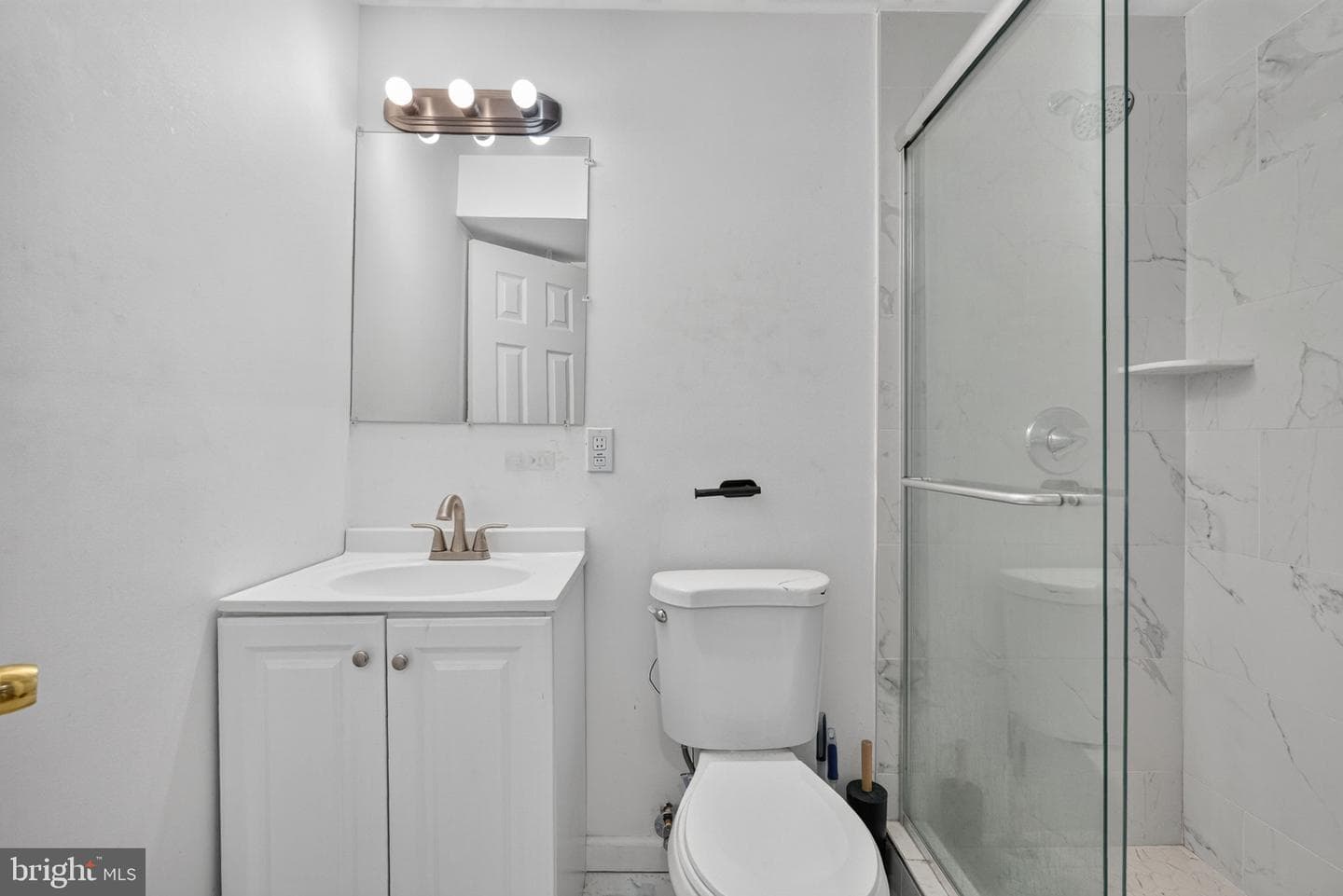 12904 Dauphin Court photo 23