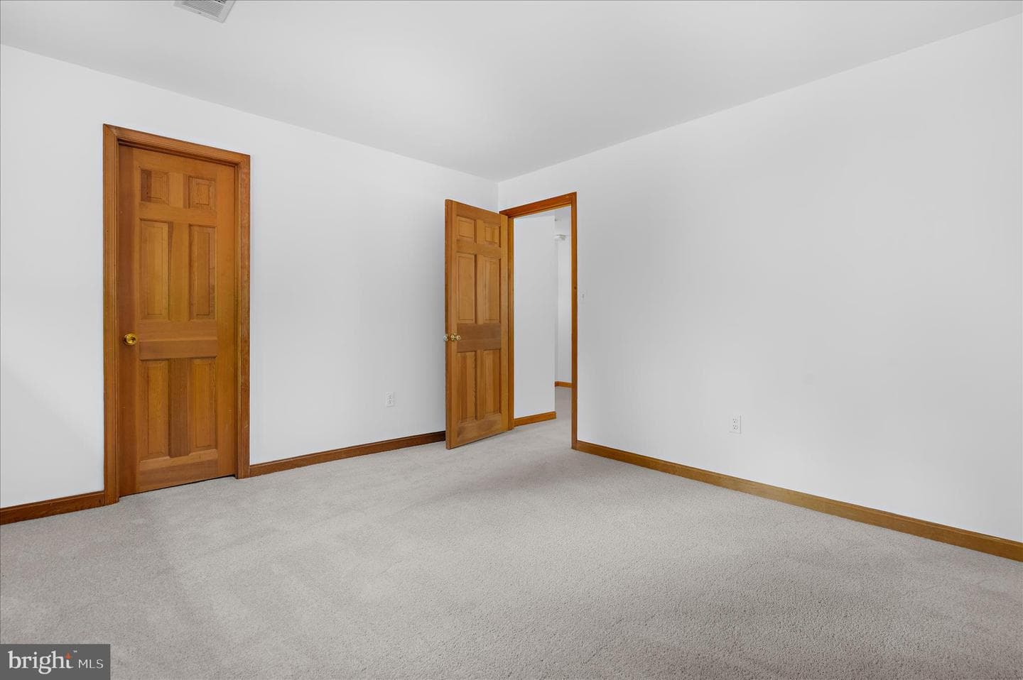 17921 Queen Anne Road photo 39