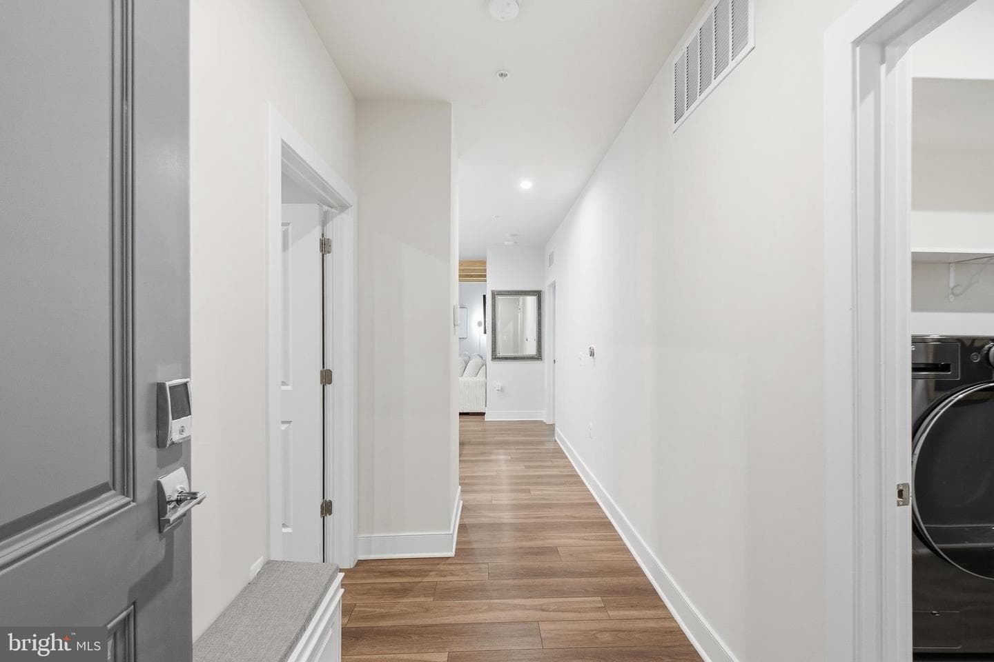100 Saint Ives Place #108 photo 3