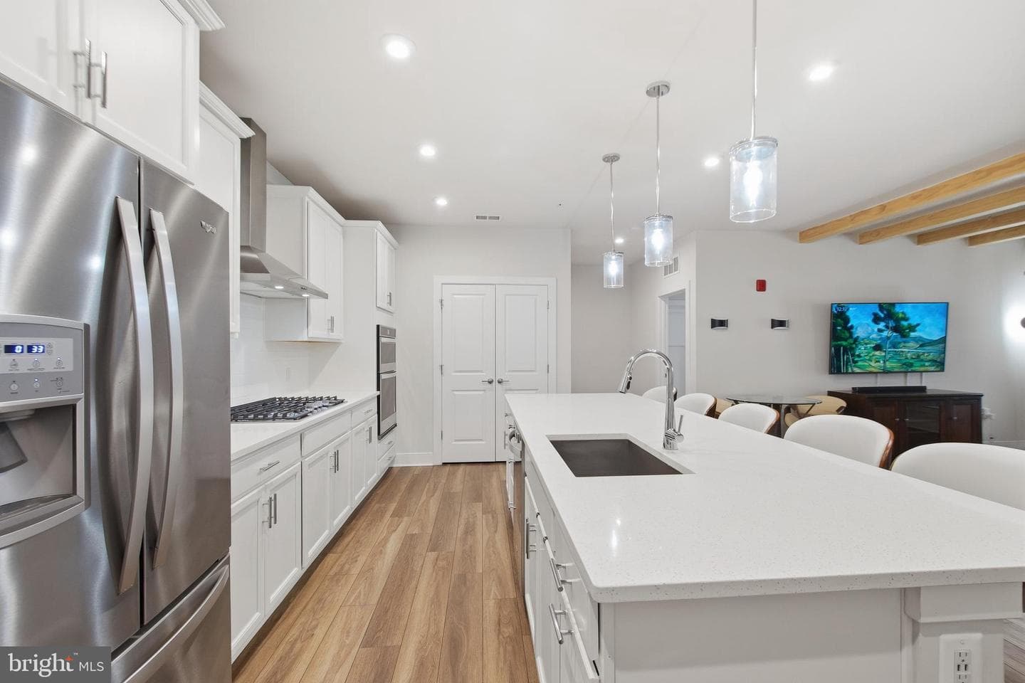 100 Saint Ives Place #108 photo 6