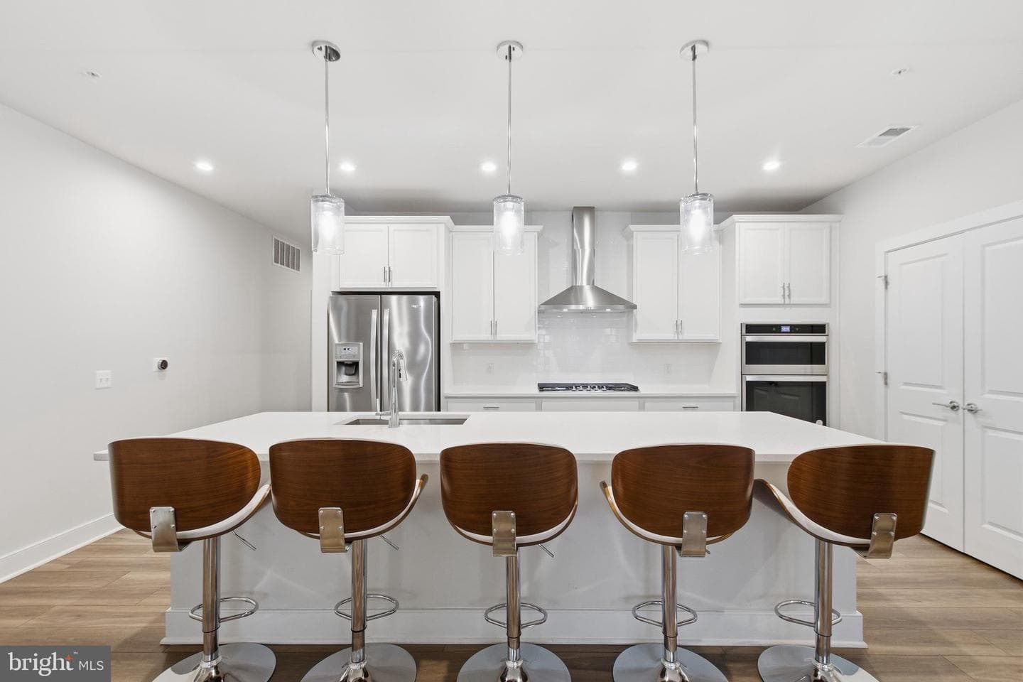 100 Saint Ives Place #108 photo 8