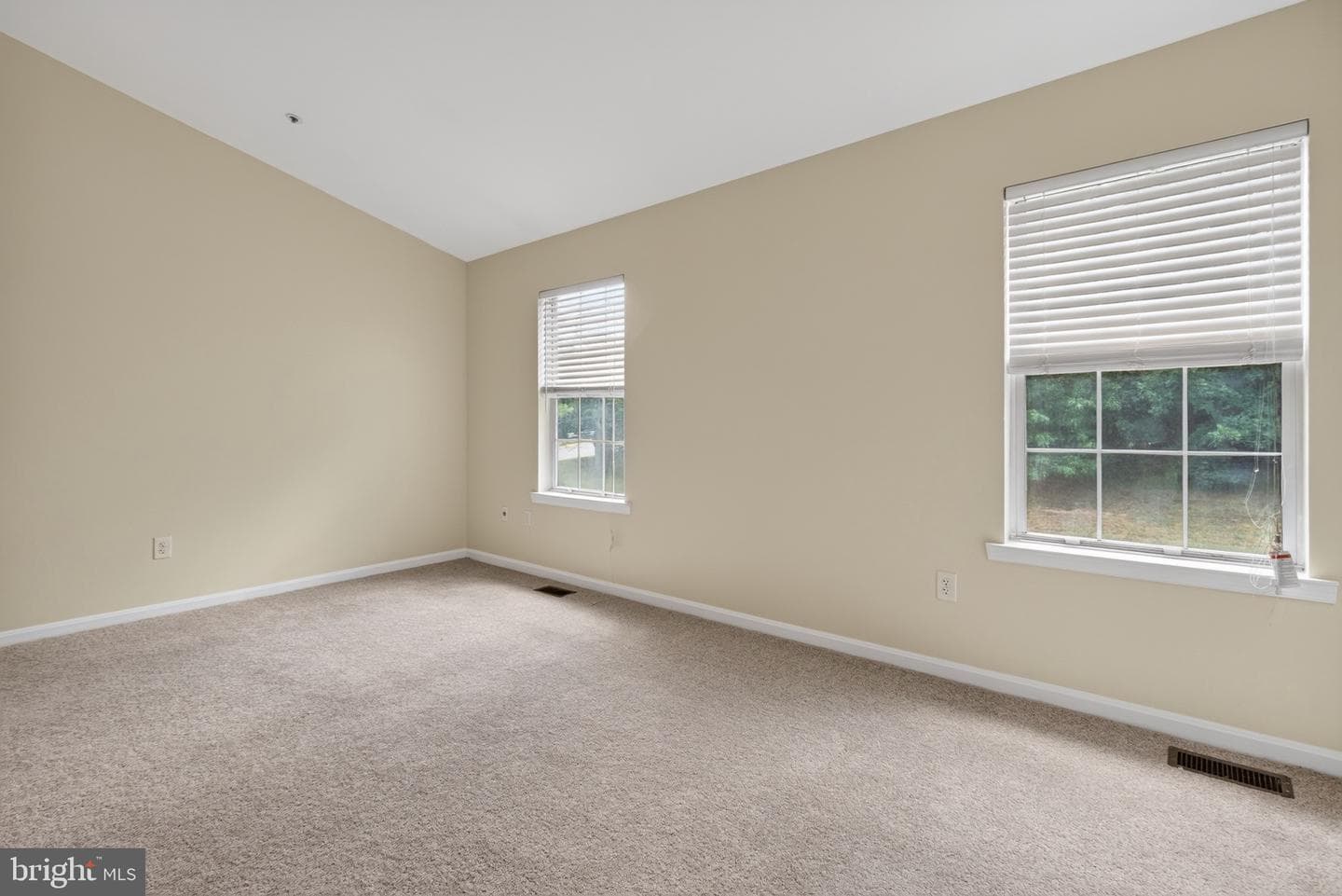 1806 Ryderwood photo 23