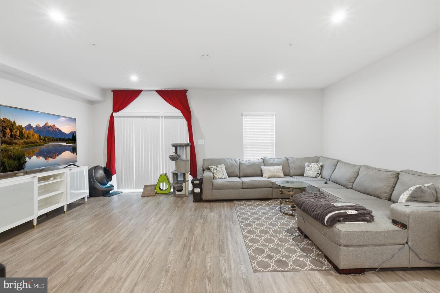 5706 Richmanor Terrace #E photo 6