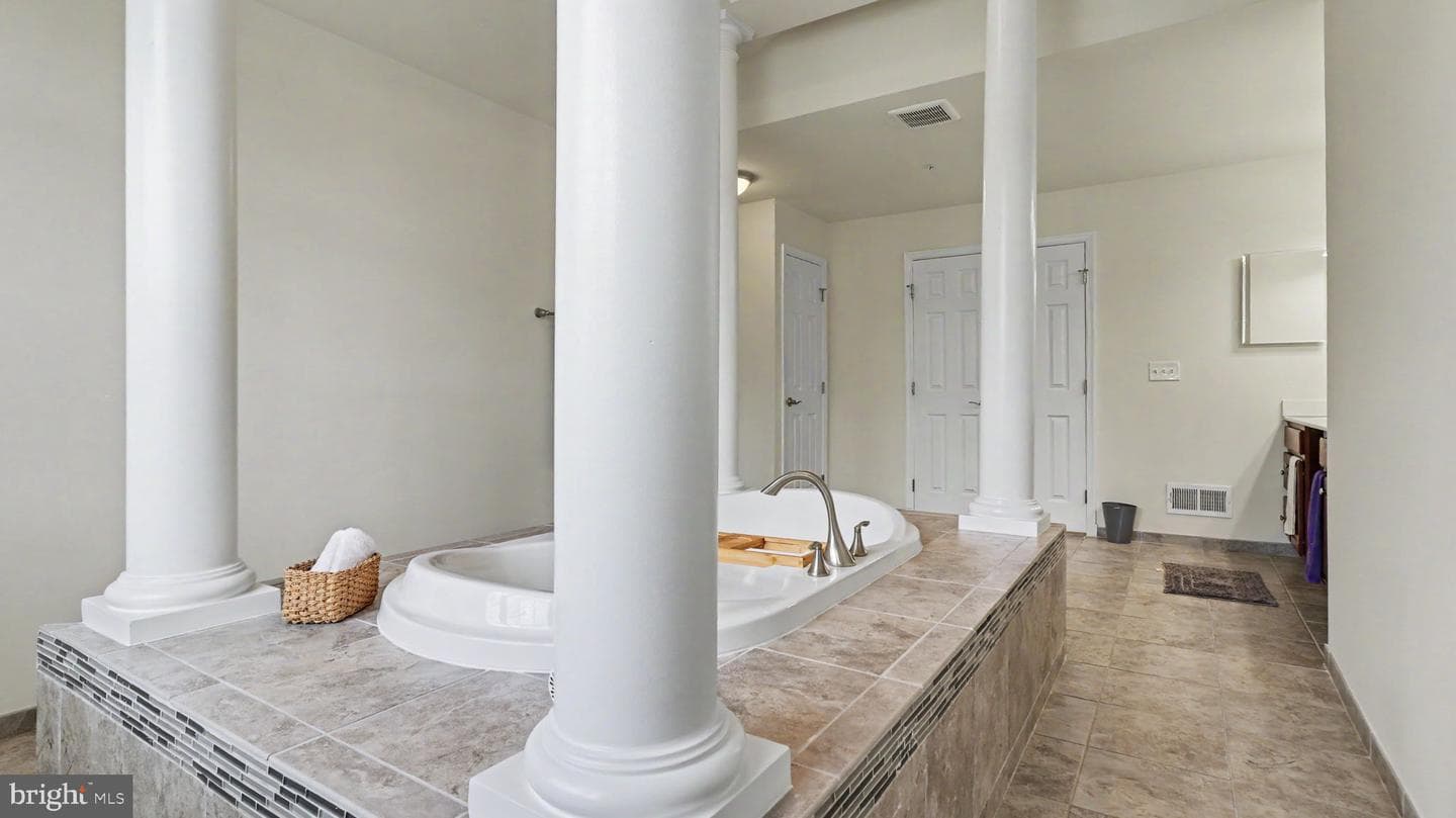 2700 Weary Creek Court photo 50