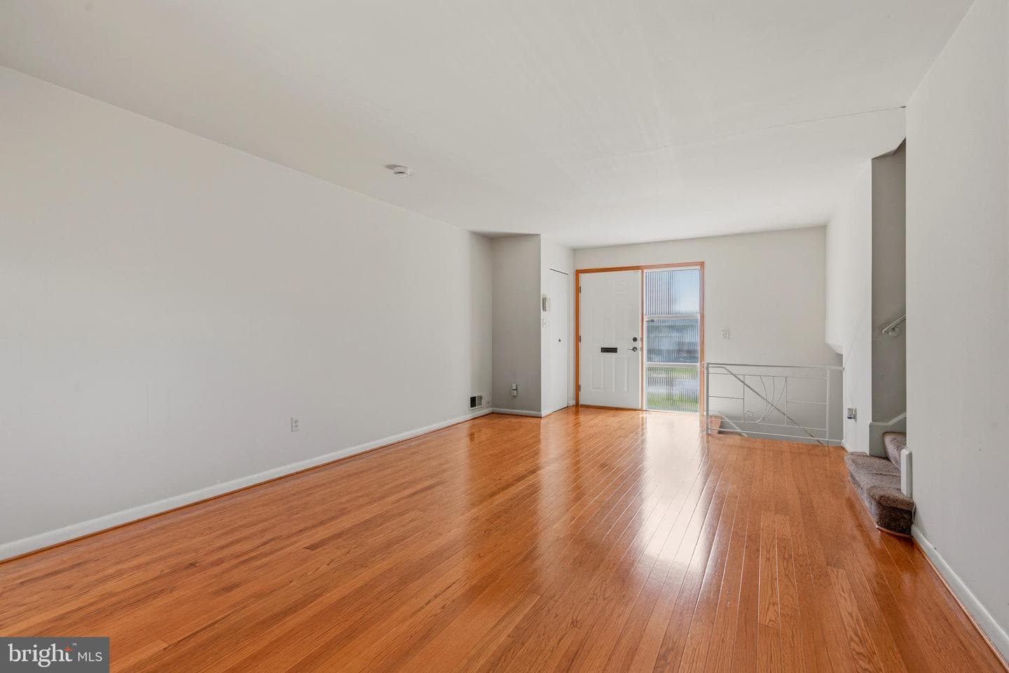 7201 Cloverdale Drive photo 3