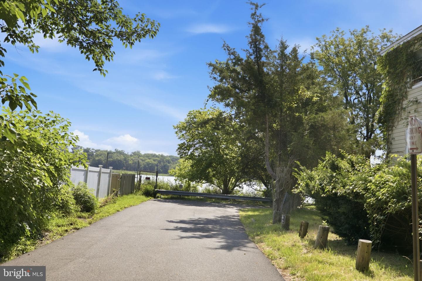 17501 Watershed Drive photo 28